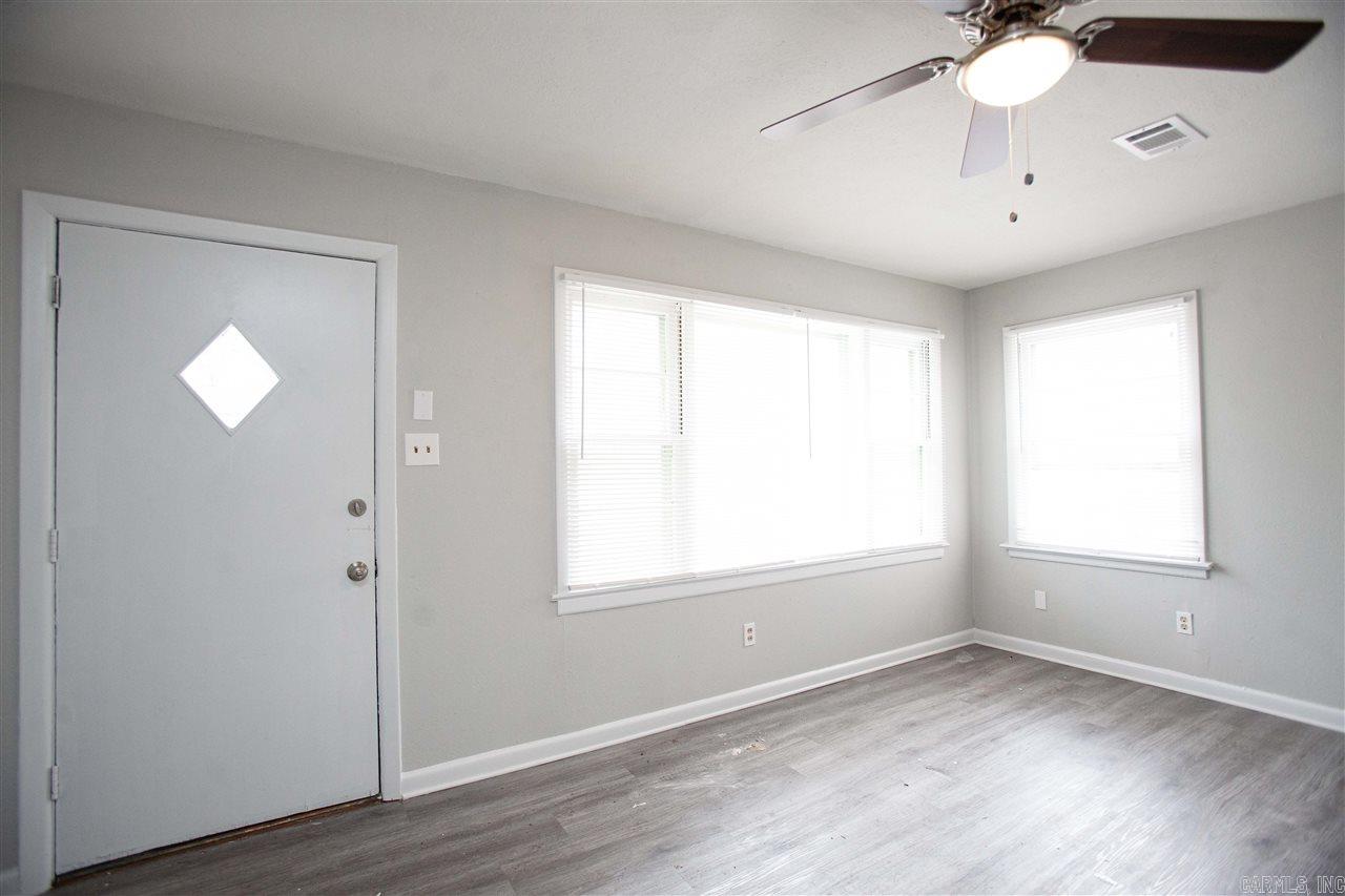 Barrow John - Residential Lease