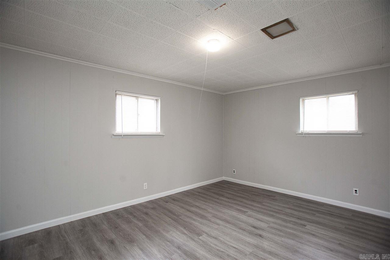 Barrow John - Residential Lease