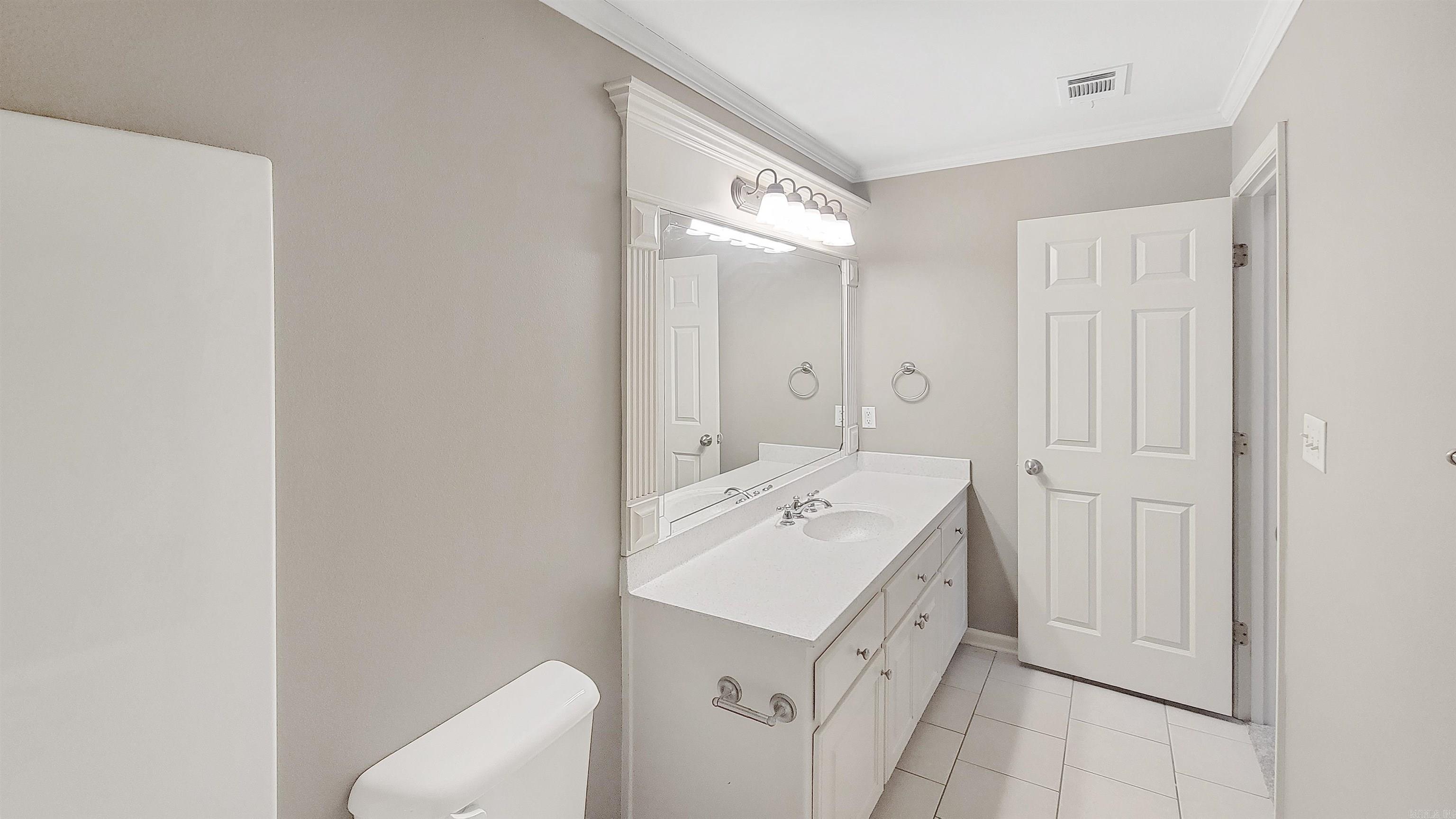 BENTLEY COURT - Residential