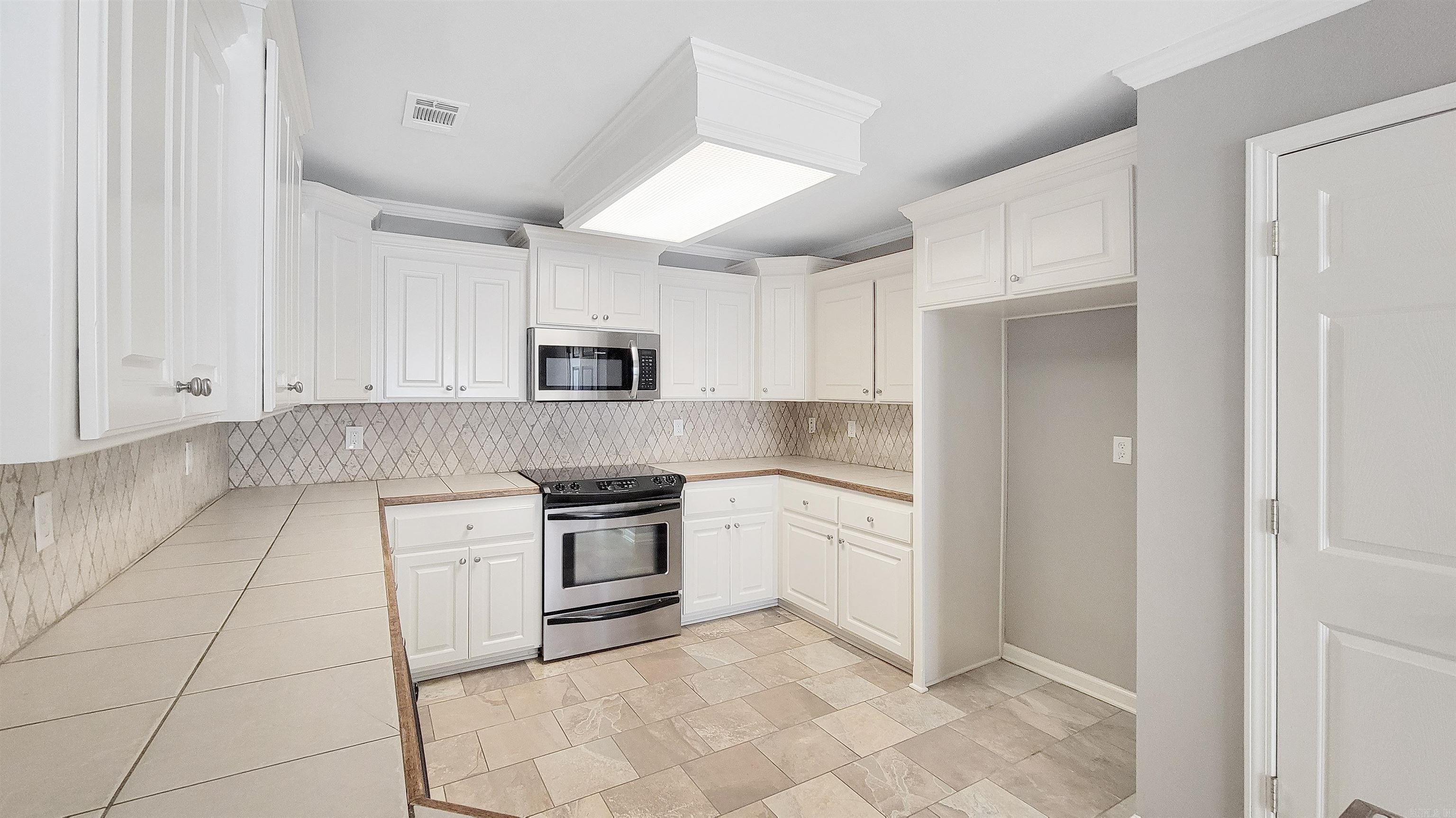 BENTLEY COURT - Residential