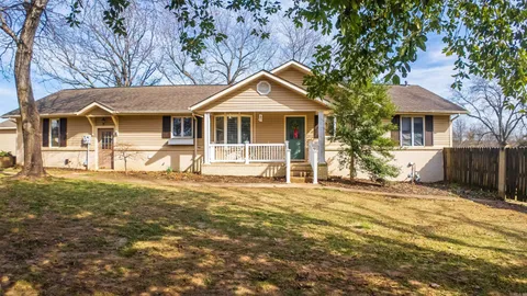 MLS: 25008358