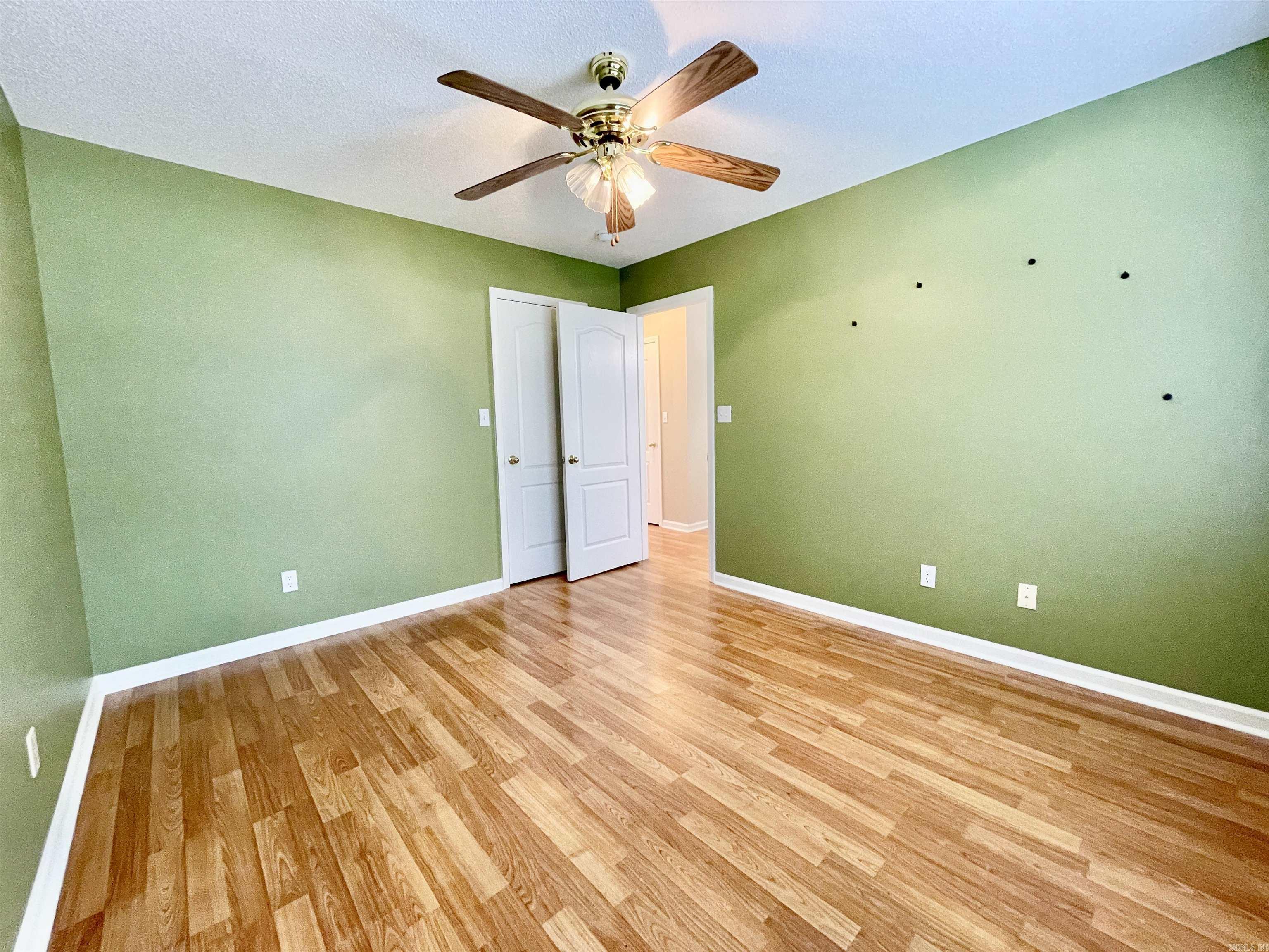 EDGEWATER ADDN - Residential