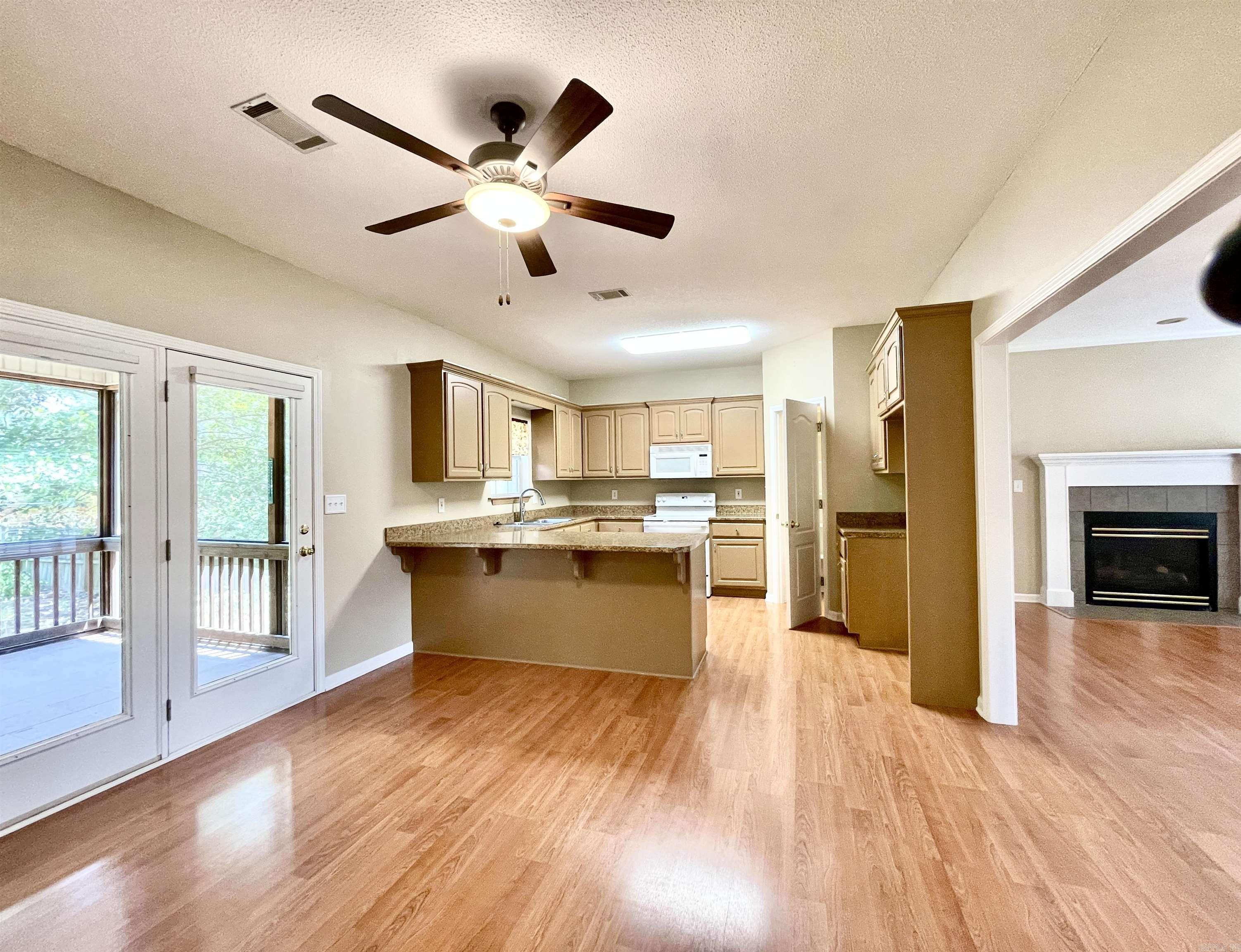 EDGEWATER ADDN - Residential