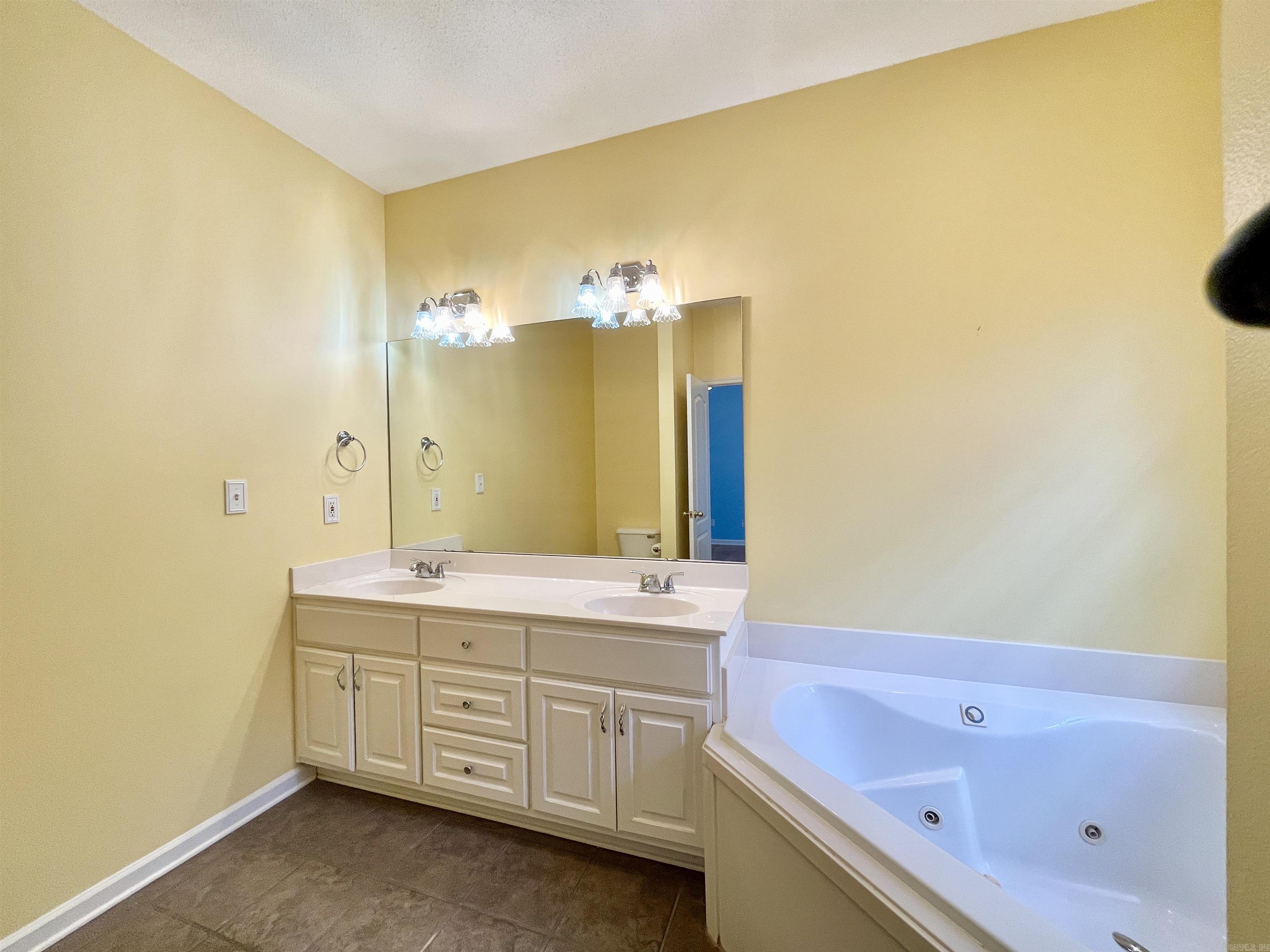 EDGEWATER ADDN - Residential