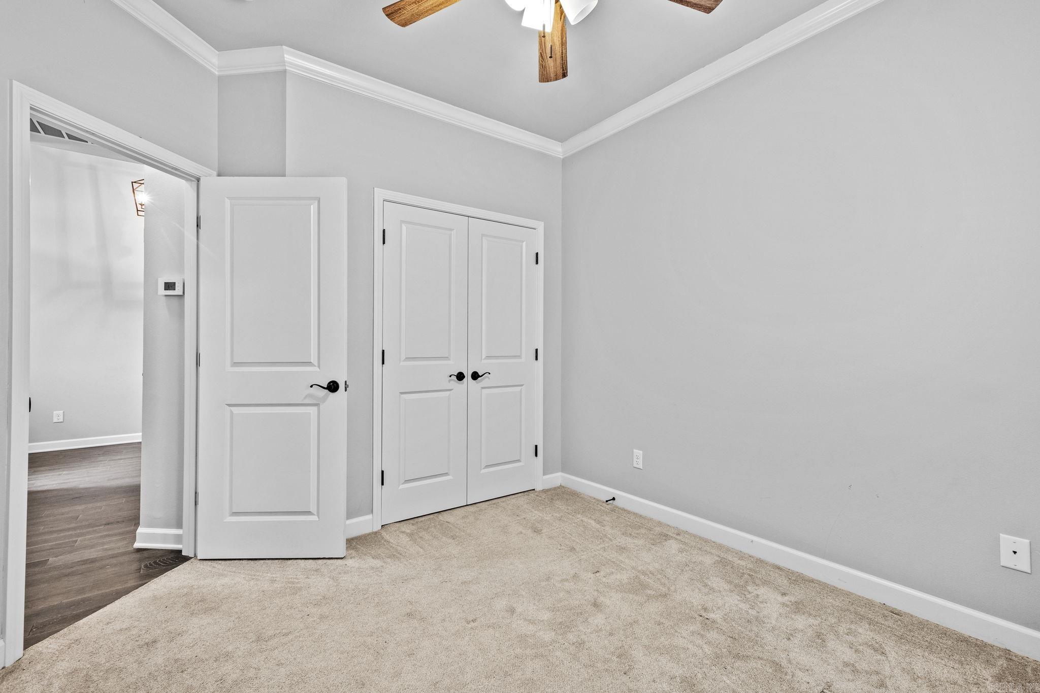 Villa Vista Loop - Residential