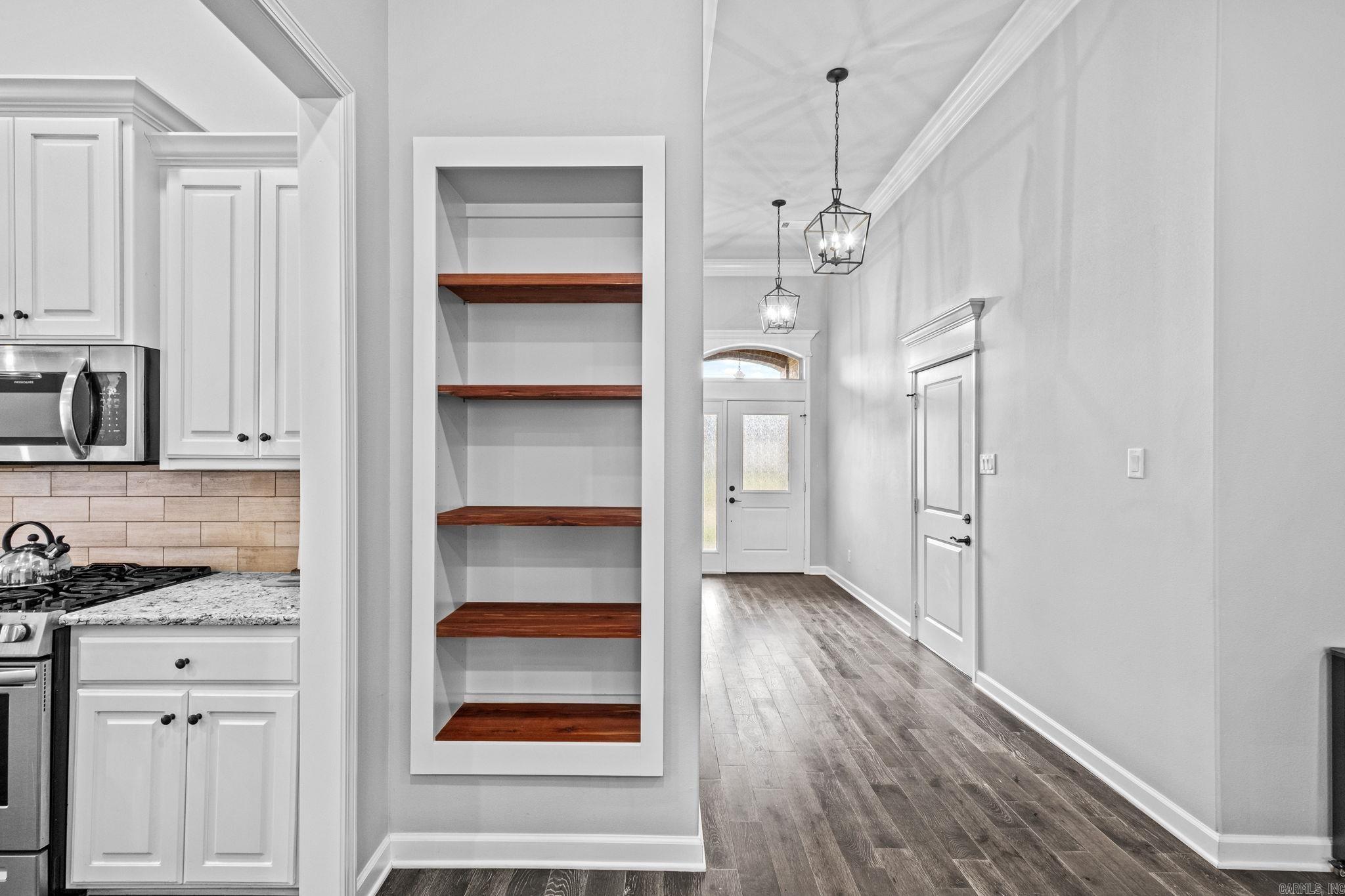 Villa Vista Loop - Residential