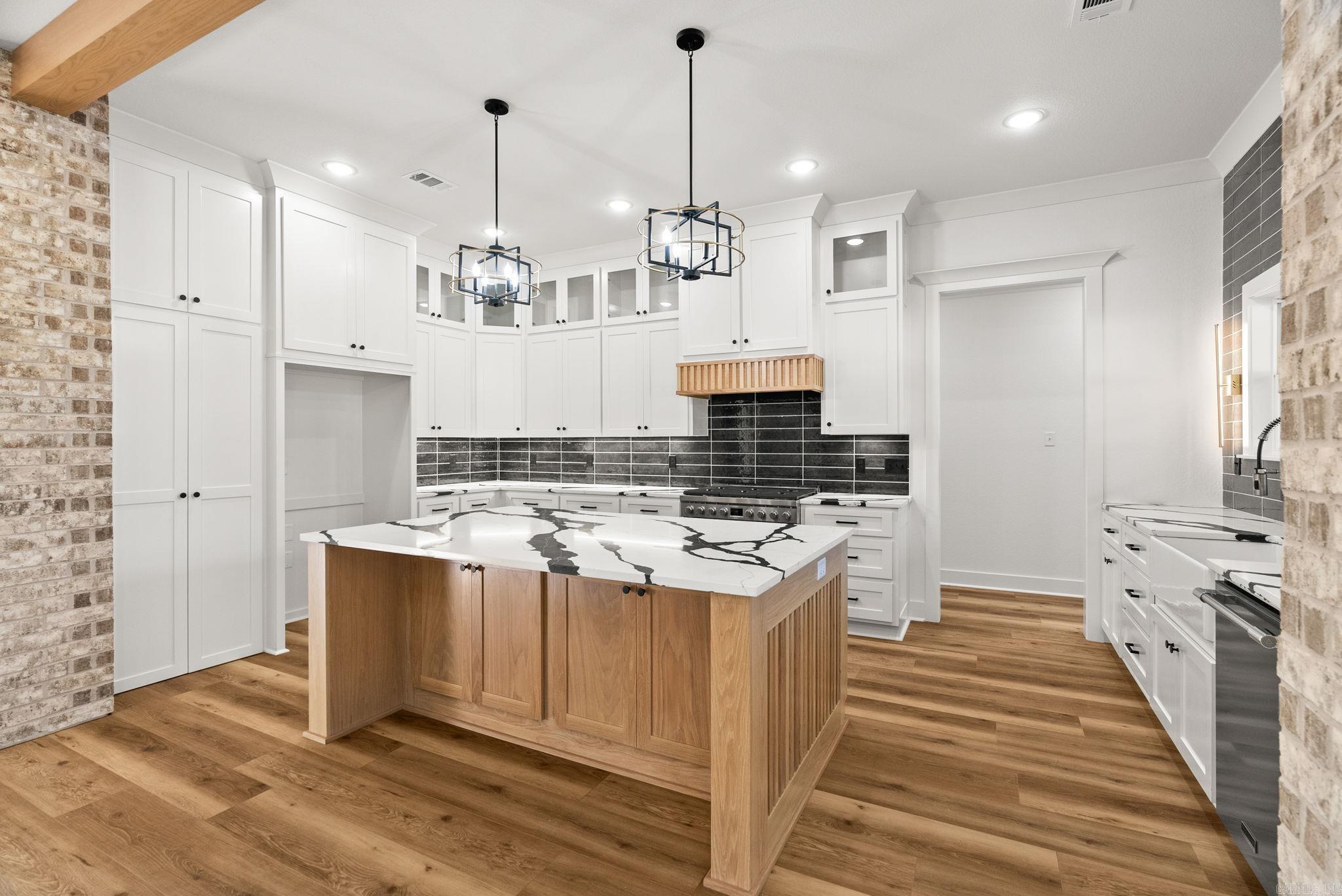 WINDRIDGE ESTATES PHASE 1 - Residential