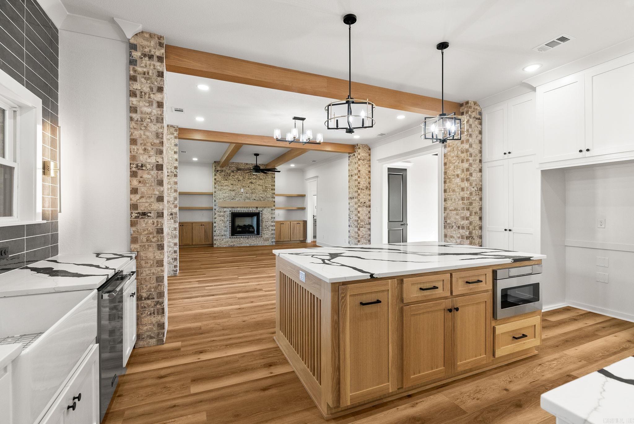 WINDRIDGE ESTATES PHASE 1 - Residential