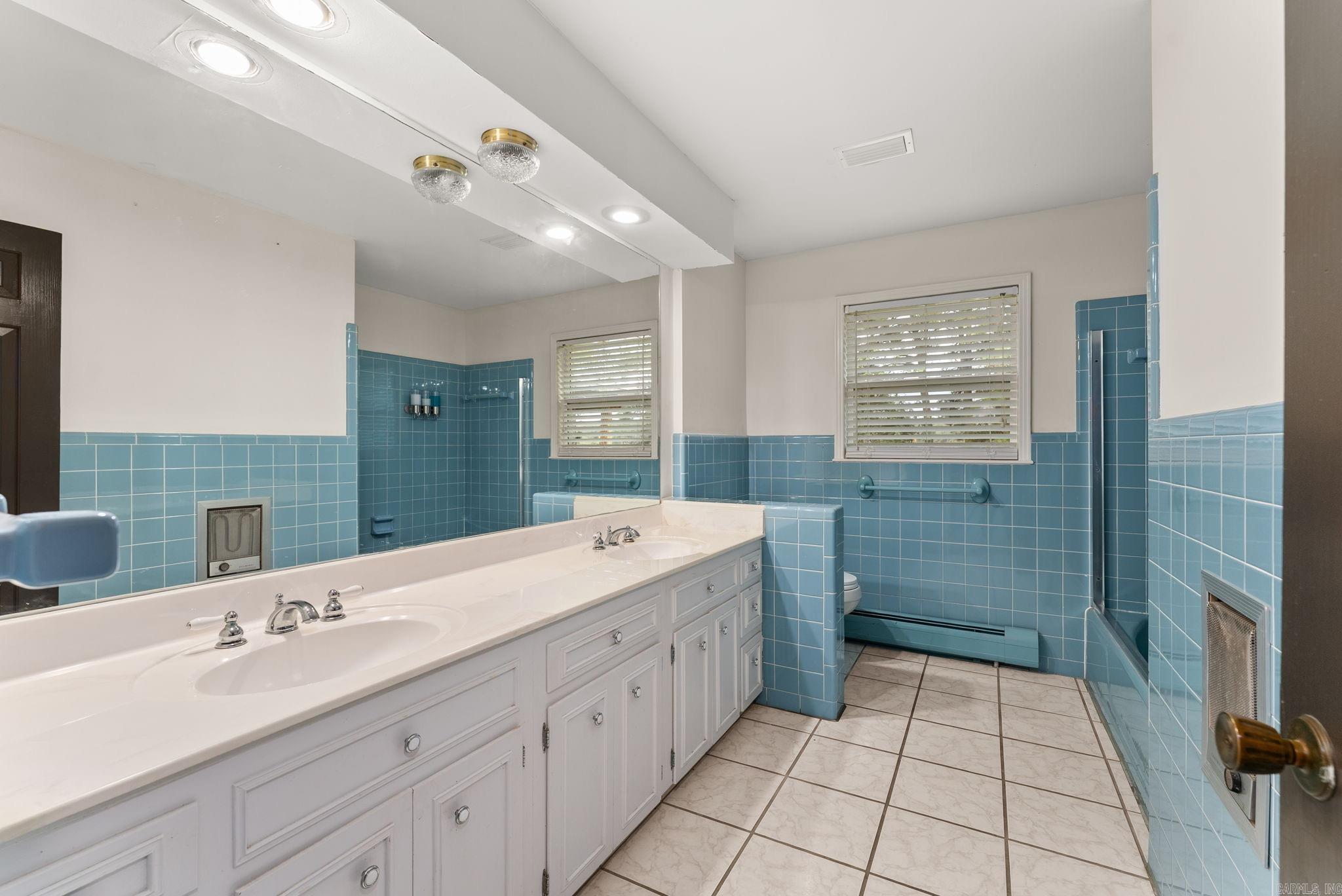 NORTH HILLS - Residential