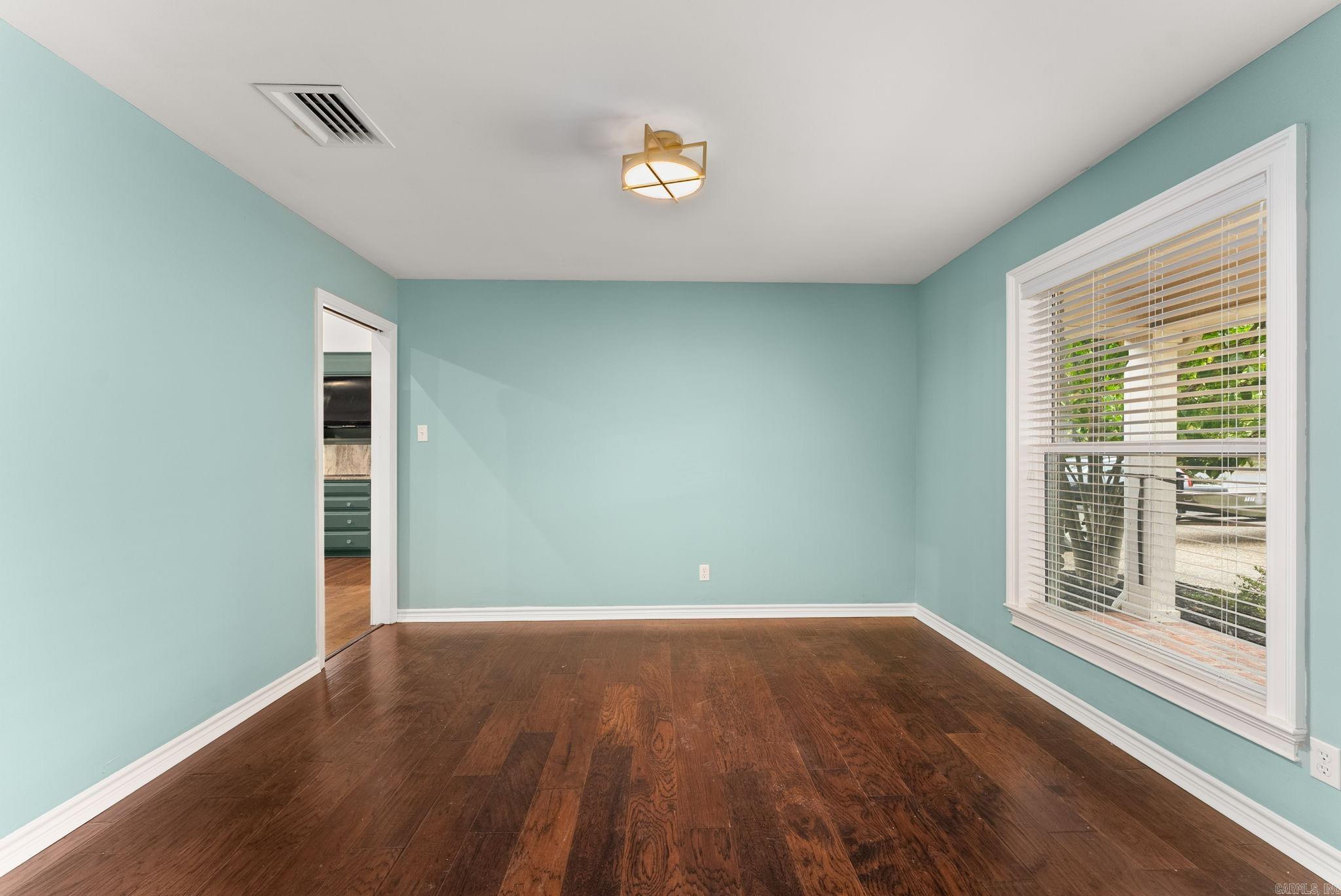 NORTH HILLS - Residential
