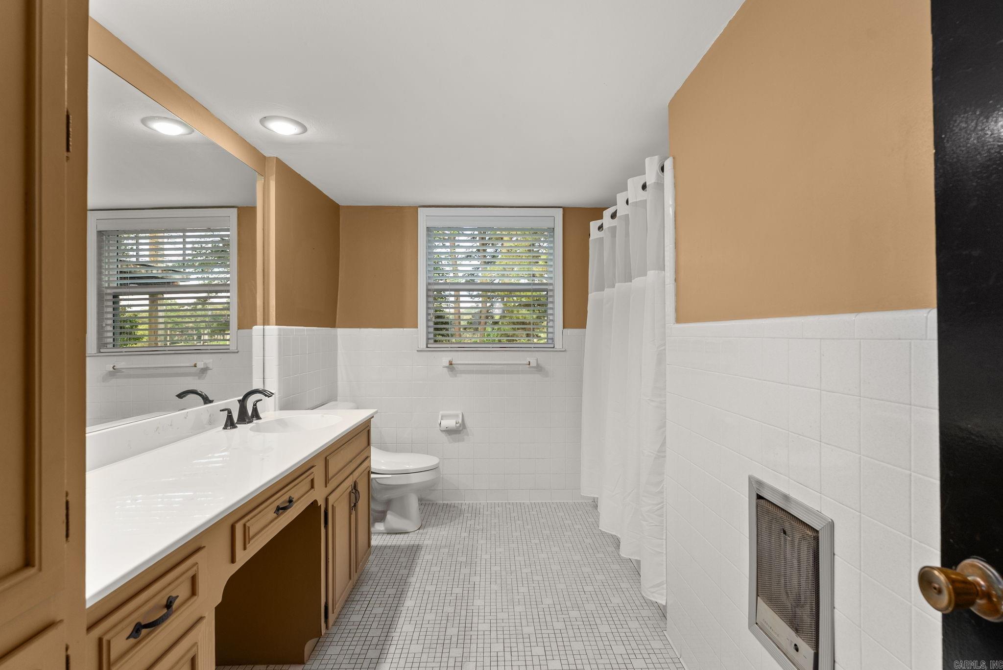 NORTH HILLS - Residential