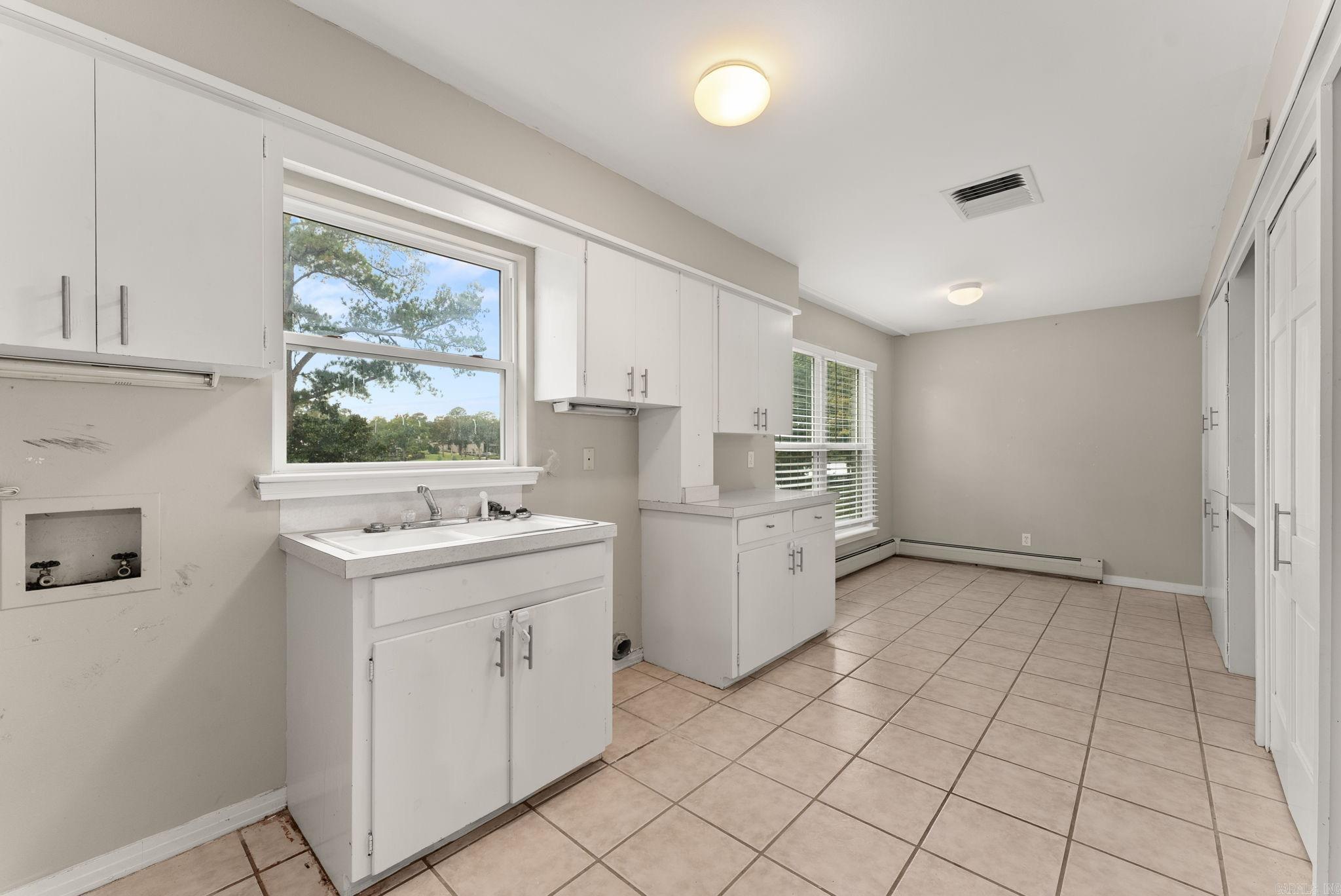 NORTH HILLS - Residential