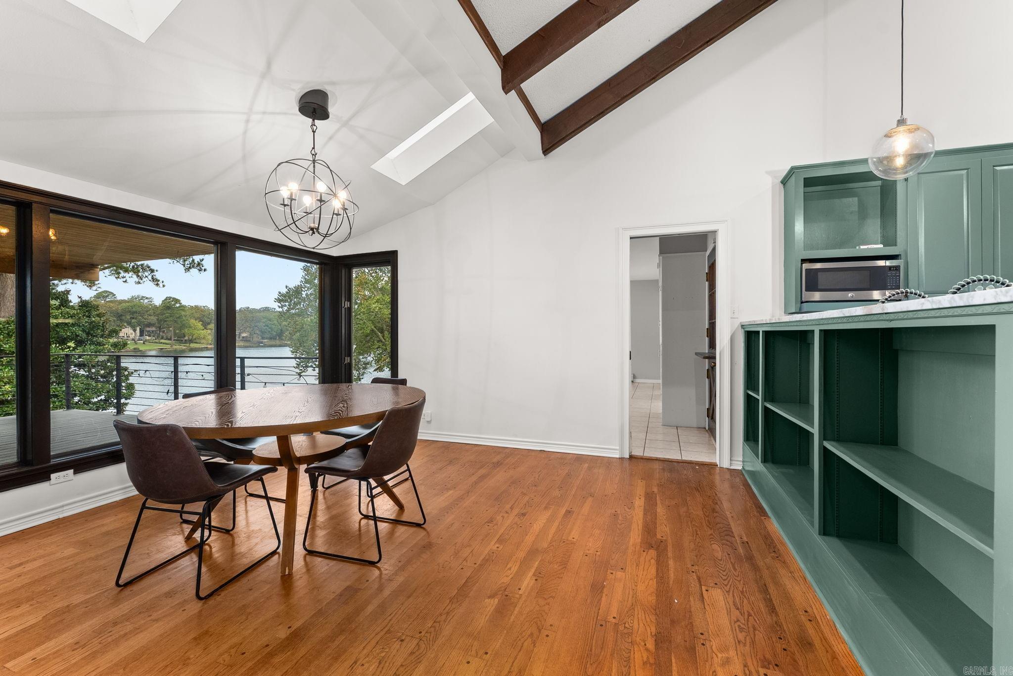 NORTH HILLS - Residential