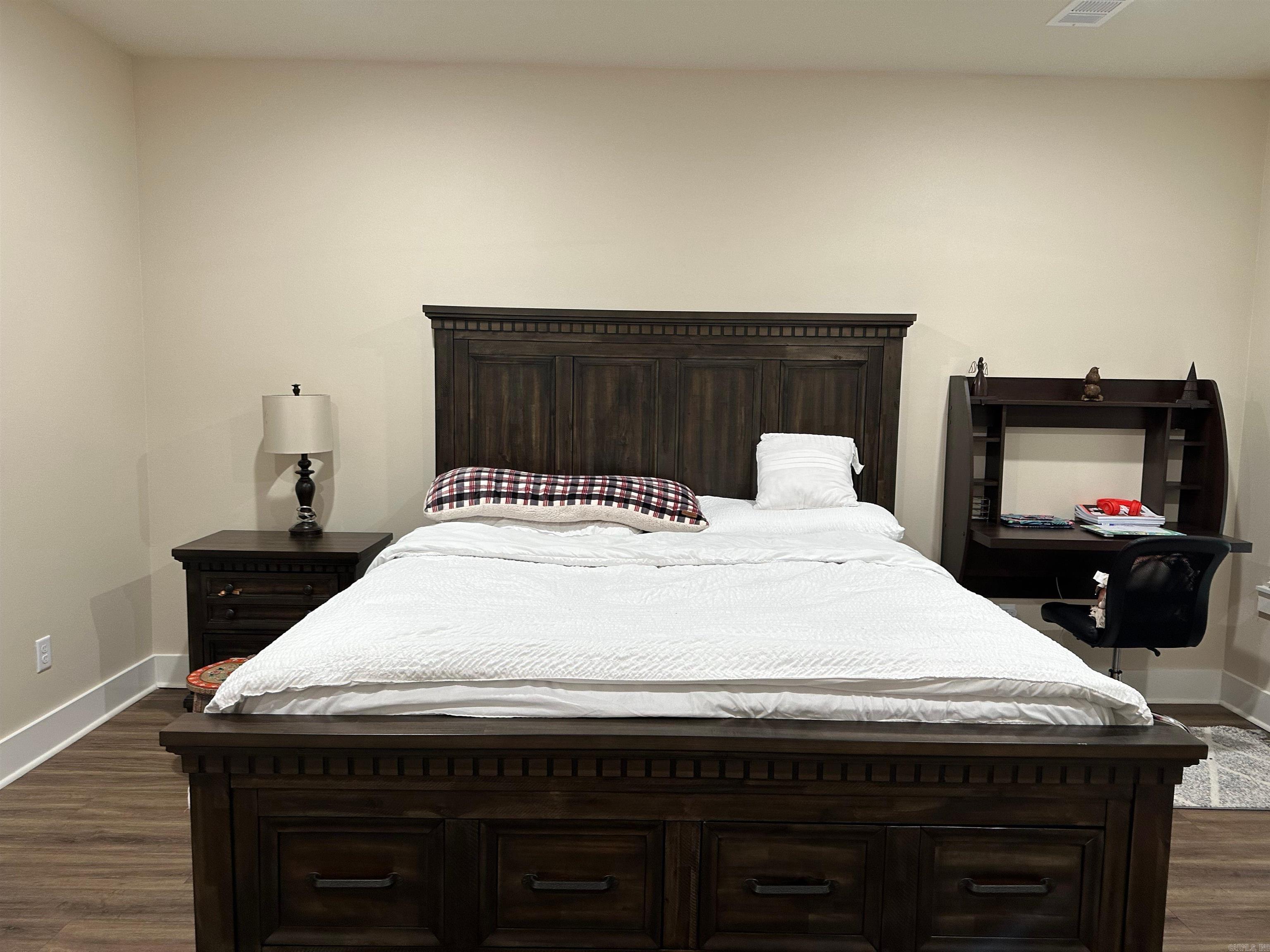 Hunter Crossing - Residential Lease