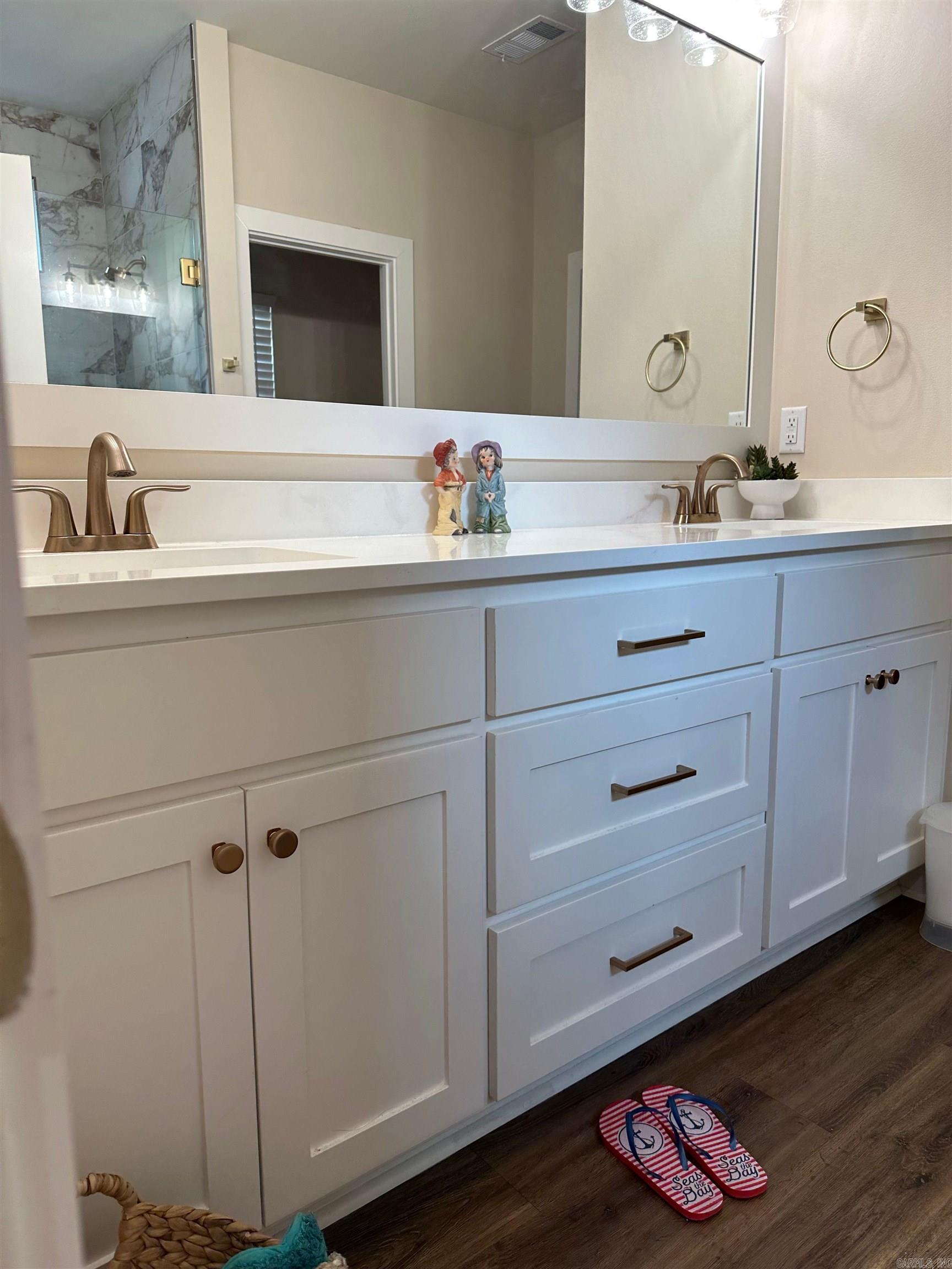 Hunter Crossing - Residential Lease