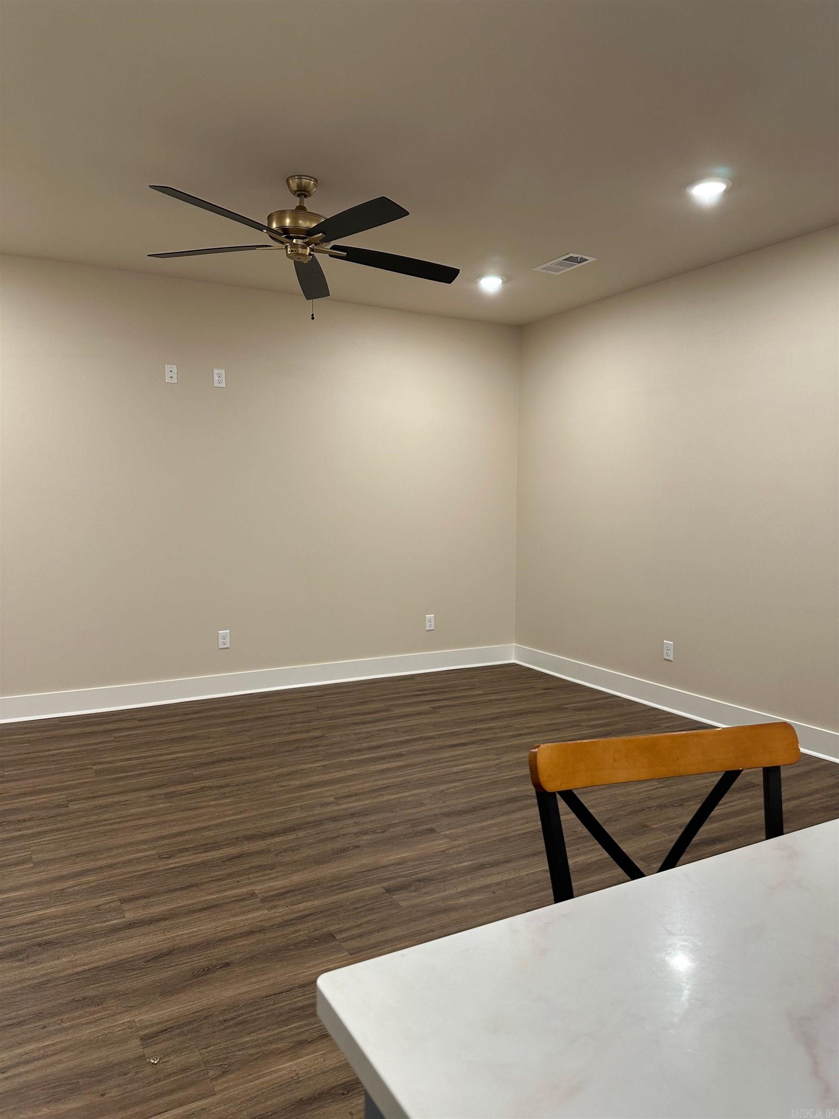 Hunter Crossing - Residential Lease