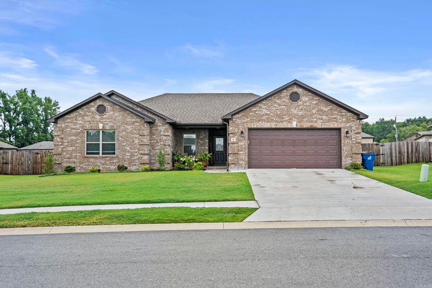 Perfect Autumn Brooke home features 4 Bed/2 bath with an open floorplan. Custom features throughout, crown molding, tile backsplash ,kitchen pantry, granite, under cabinet lighting, ceramic floors in all wet areas, kitchen offers a large island w/plenty of storage & gorgeous granite, Primary has double sink vanity, large walk in closet w/built in shelving, all brick exterior, home includes ceiling fans in all rooms, Covered porch, fully fenced back yard! Call Today for a showing!