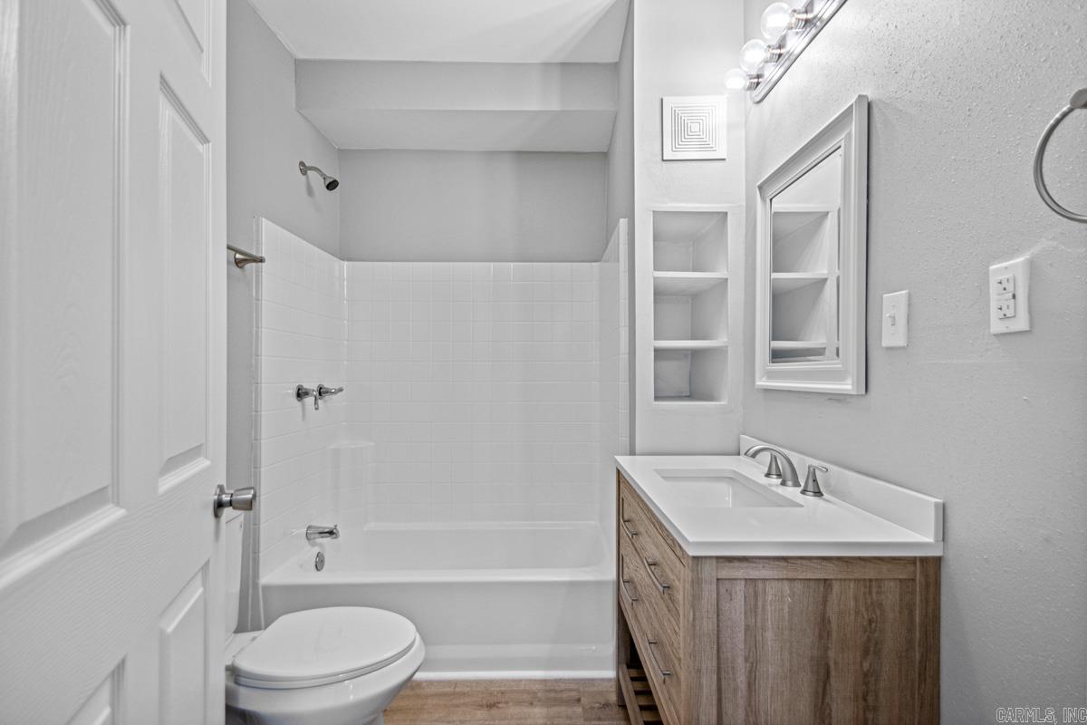 GLENDALE - Residential