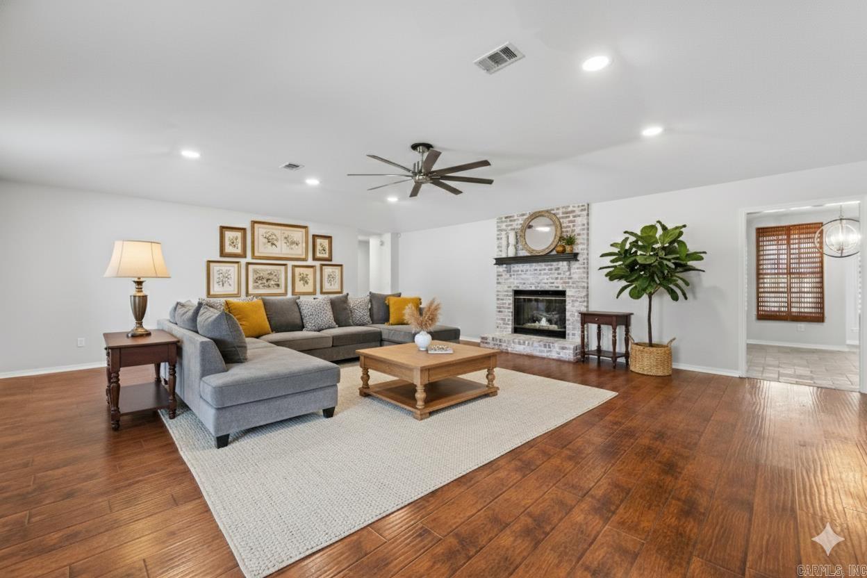 FOXWOOD J - Residential