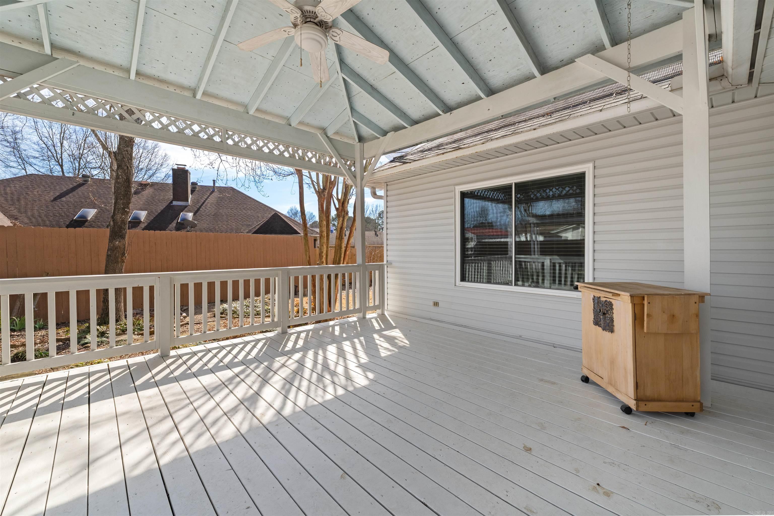 FOXWOOD J - Residential