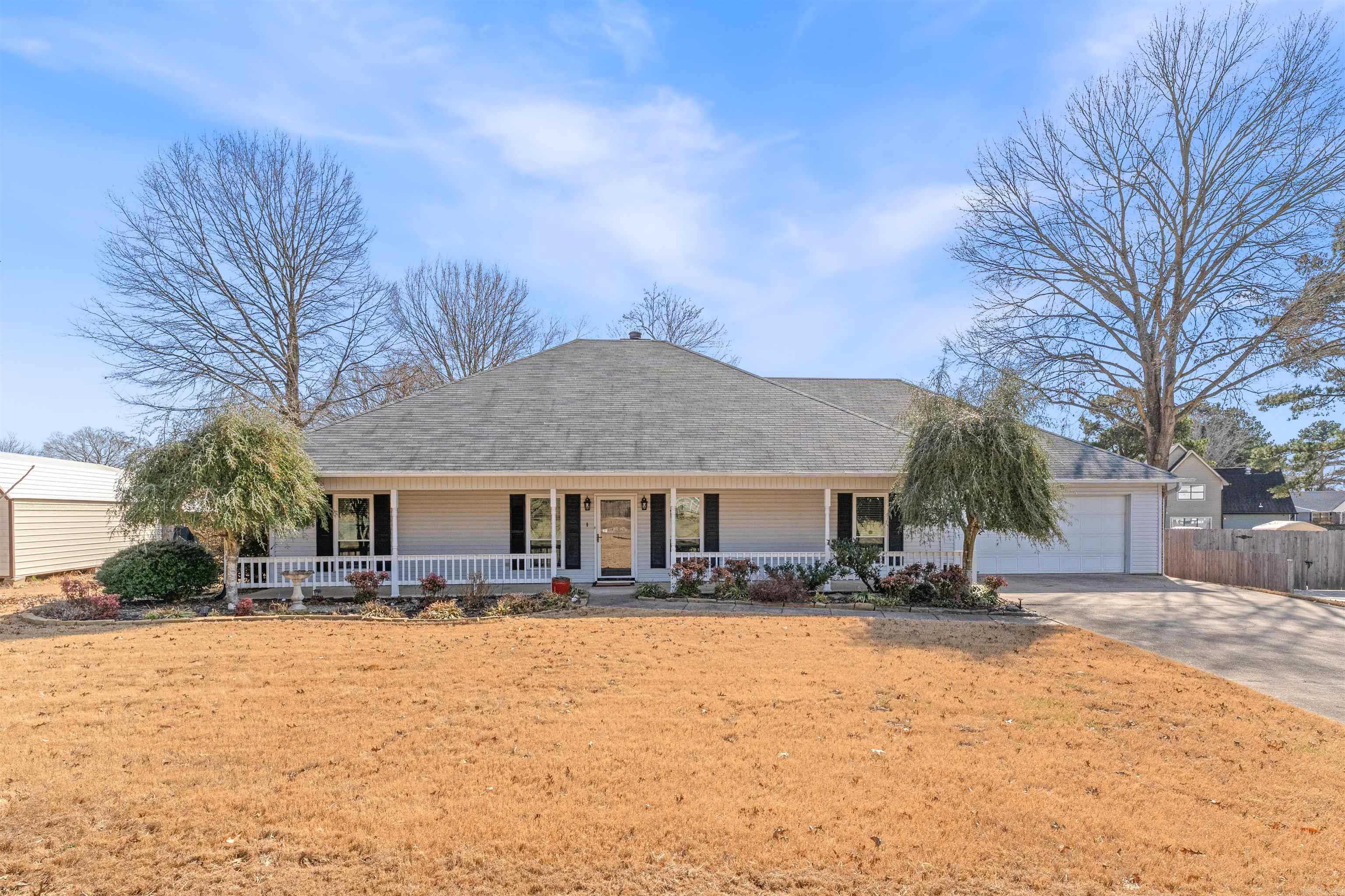 FOXWOOD J - Residential