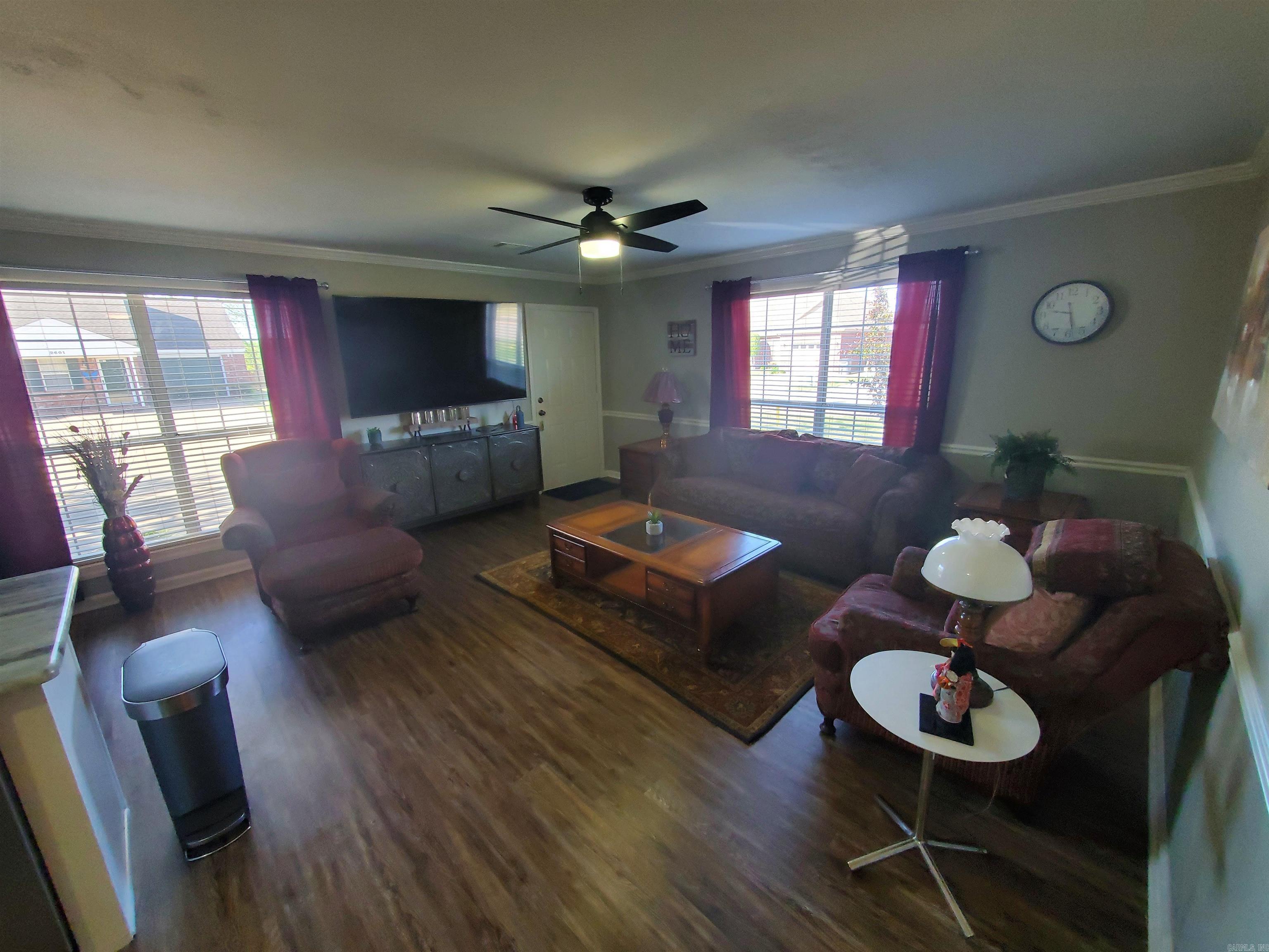 River Oaks Commons - Residential