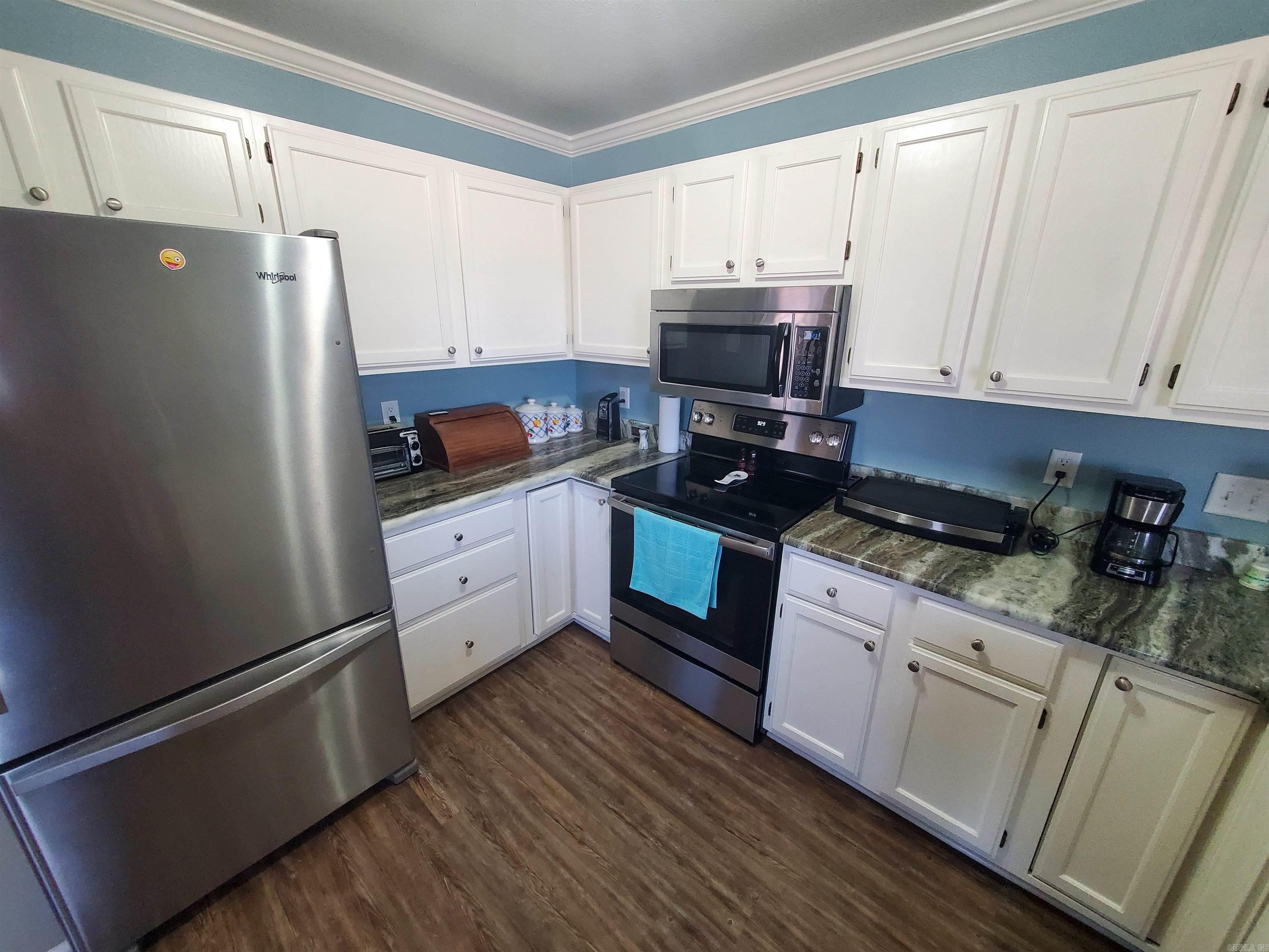 River Oaks Commons - Residential