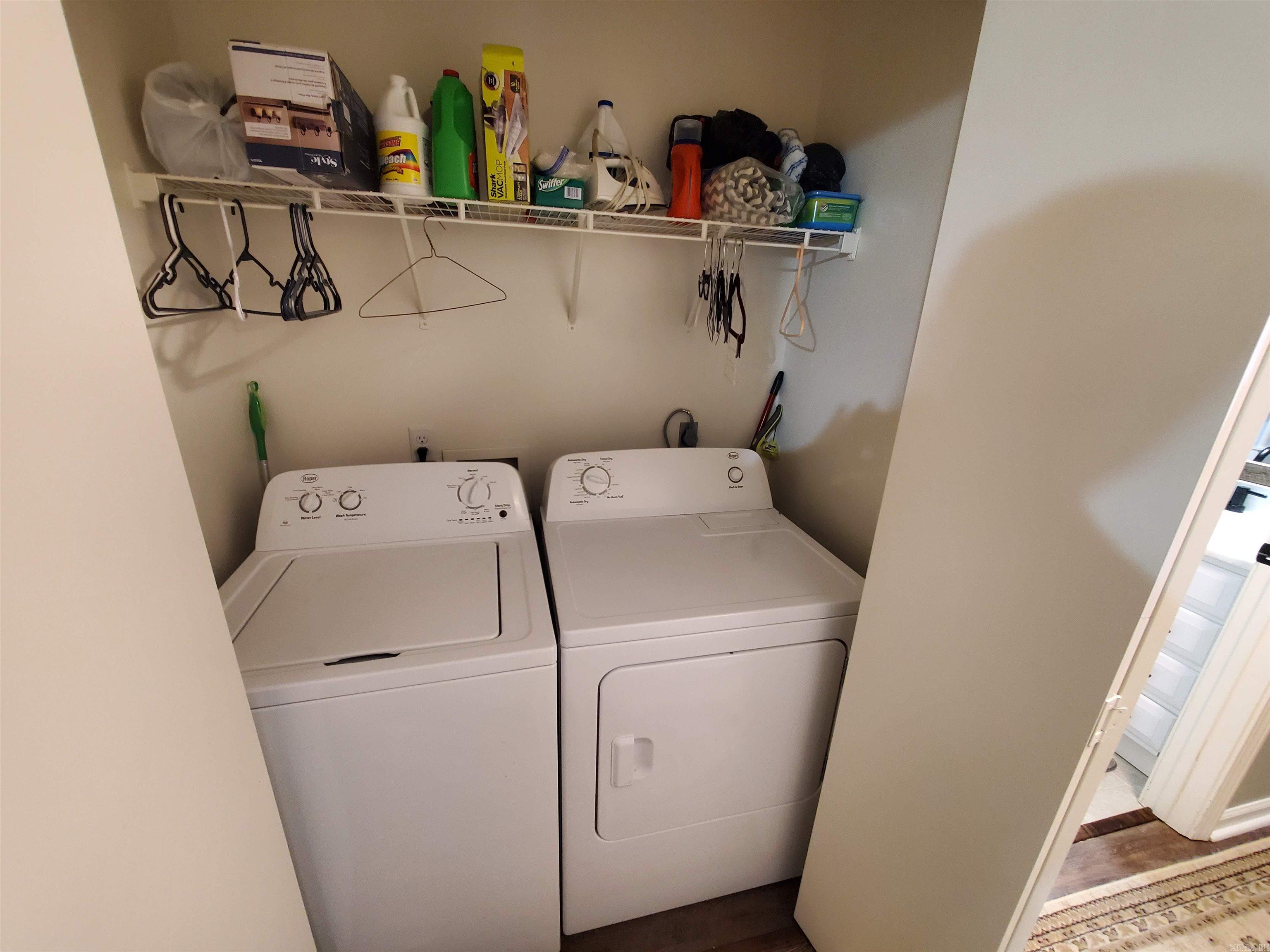 River Oaks Commons - Residential