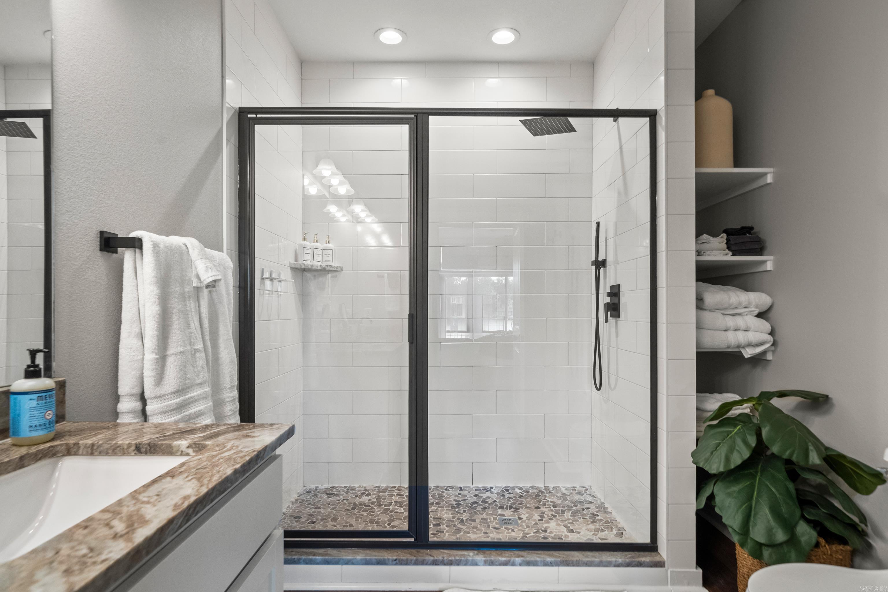 BRIDGEBAY HPR - Residential