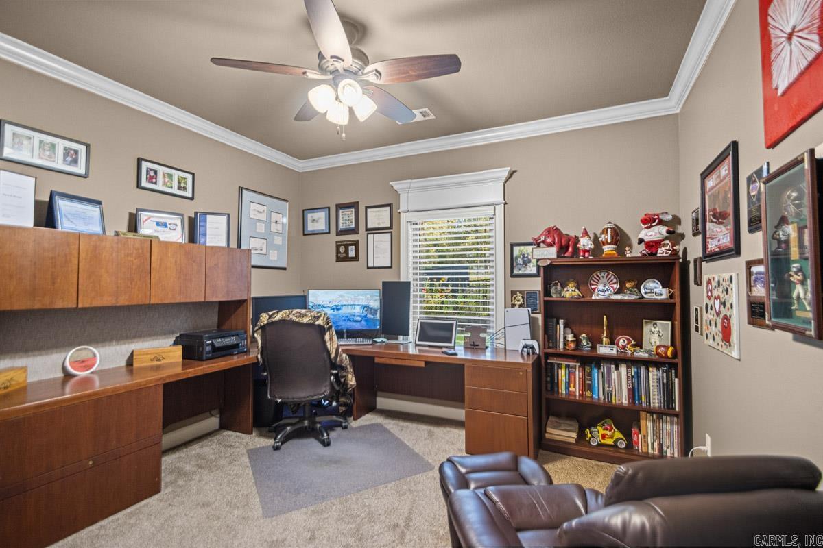 HURRICANE GARDENS - Residential