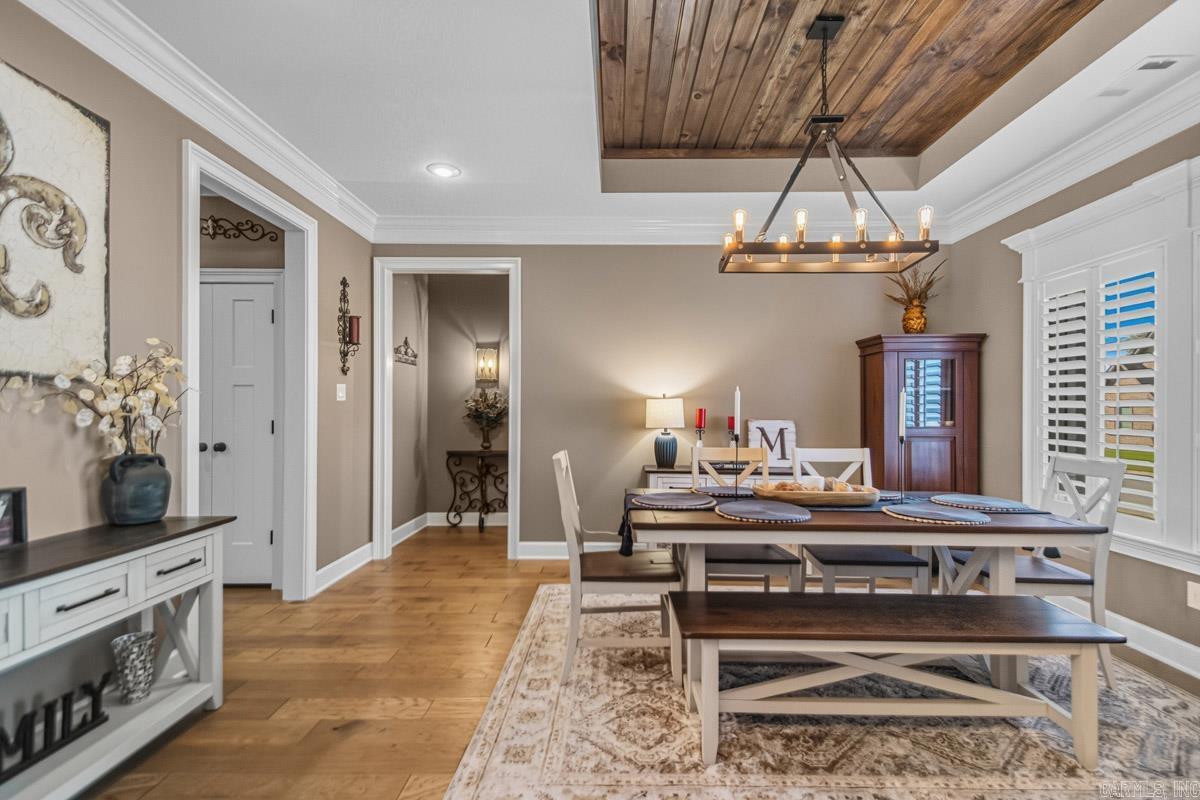 HURRICANE GARDENS - Residential