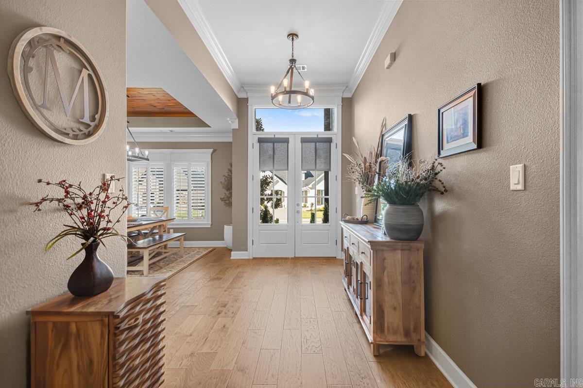 HURRICANE GARDENS - Residential