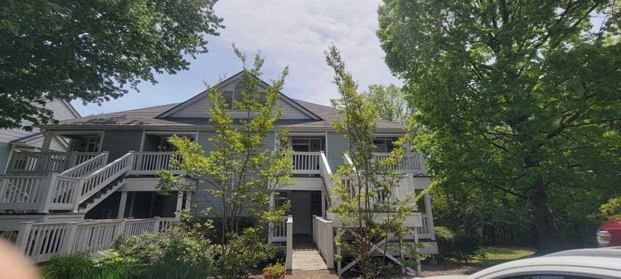 New to Market is this Summerhill condo!  Beautiful views off the back deck, or take off on the 100 miles of trails for an afternoon of outdoor fun.  Or go to one of the 3 pools found in Fairfield Bay! This condo is in great shape & ready to move into! Hurry before its gone!