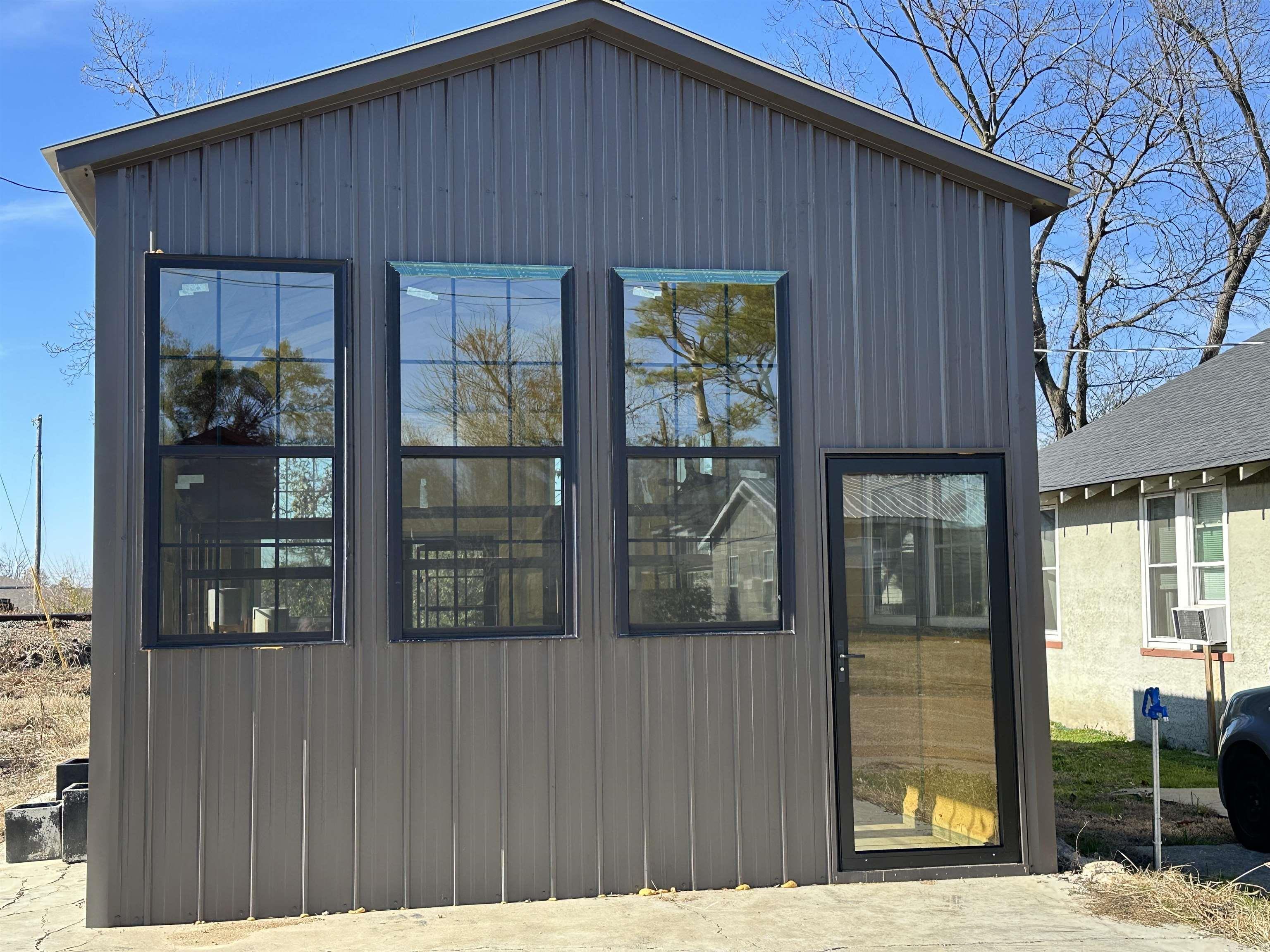 BROOKFIELD - Residential