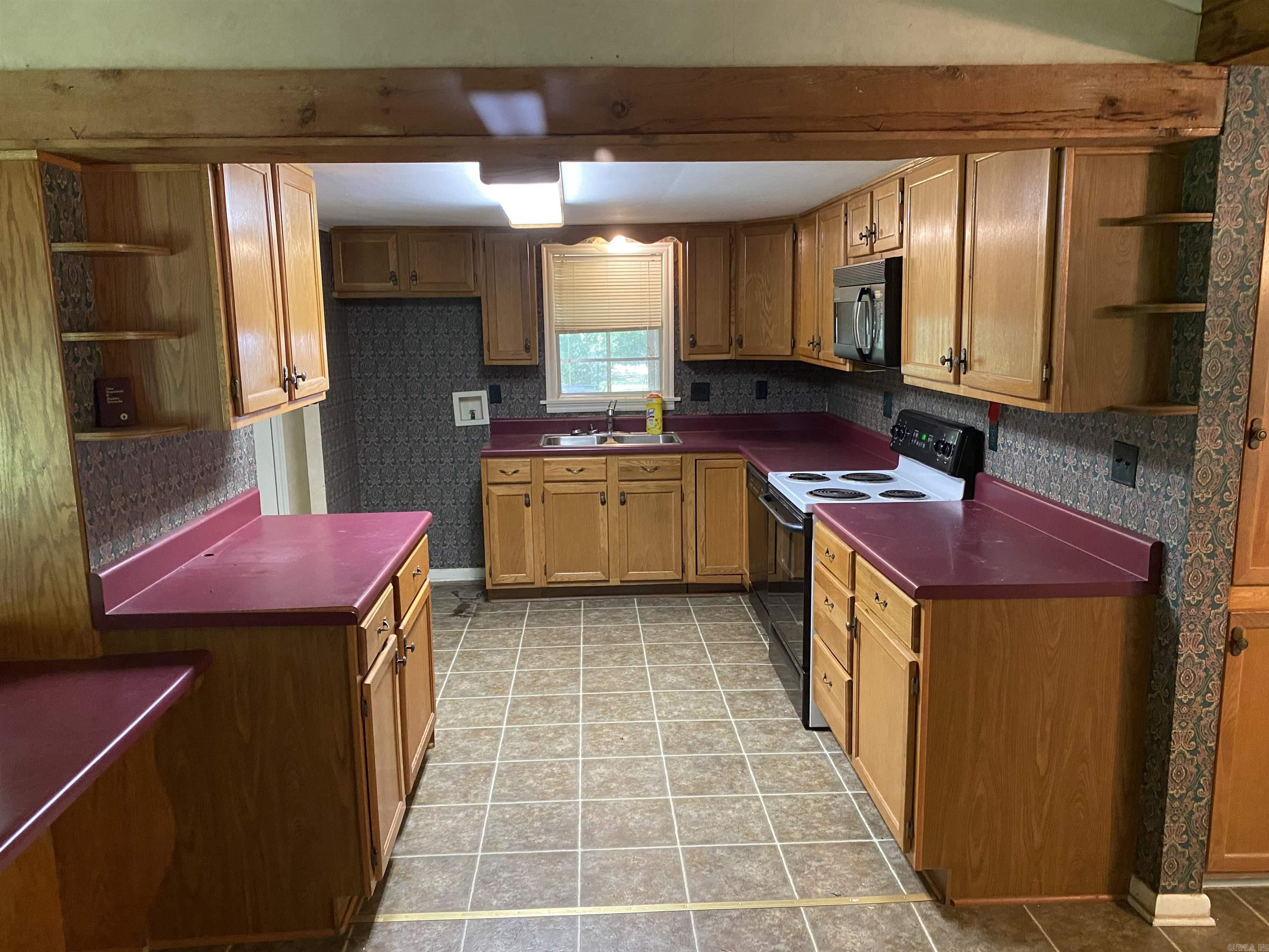LOBLOLLY ACRES - Residential