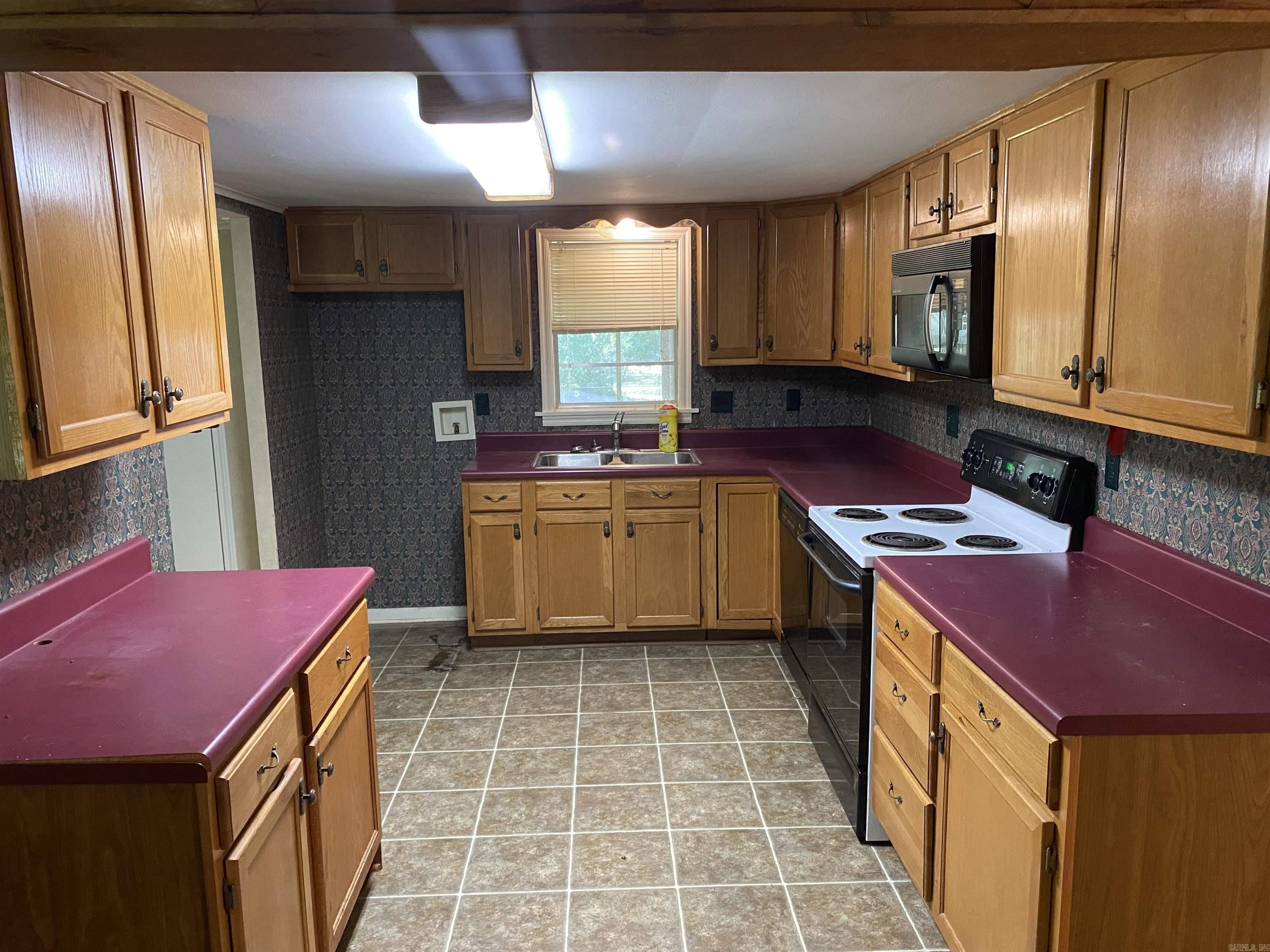 LOBLOLLY ACRES - Residential