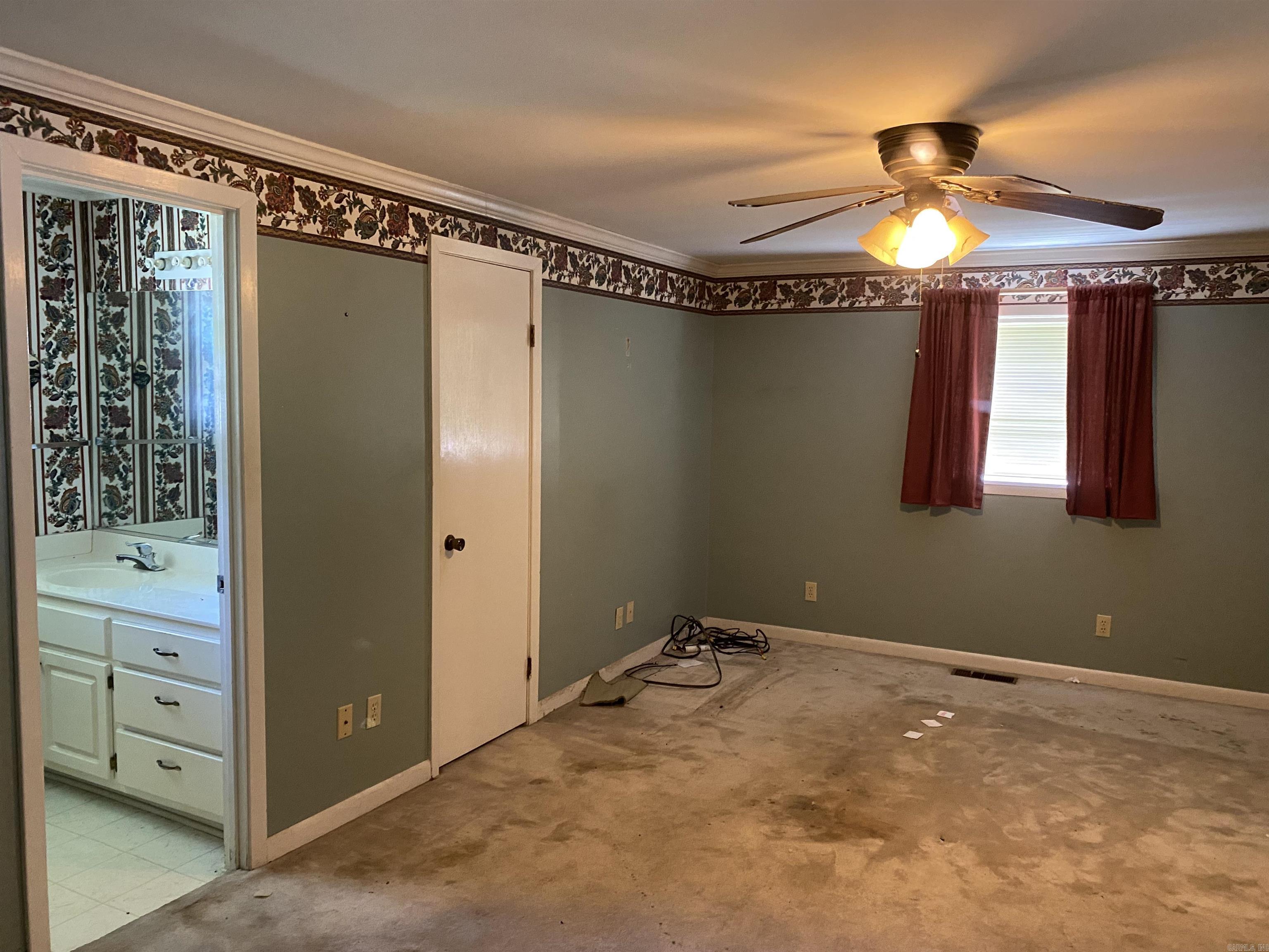 LOBLOLLY ACRES - Residential