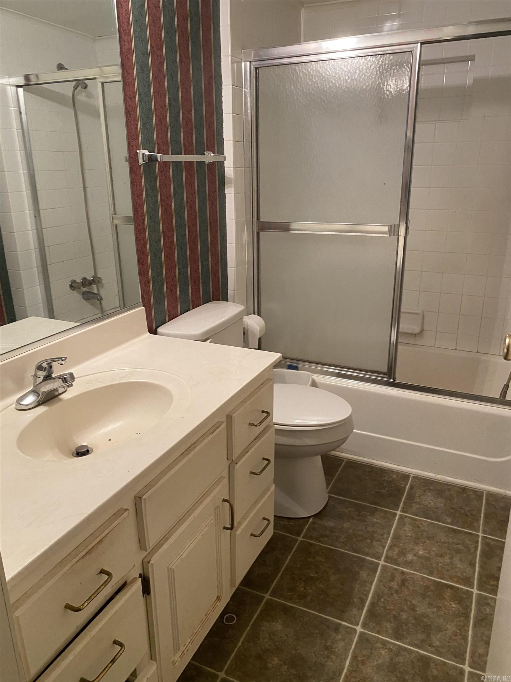 LOBLOLLY ACRES - Residential