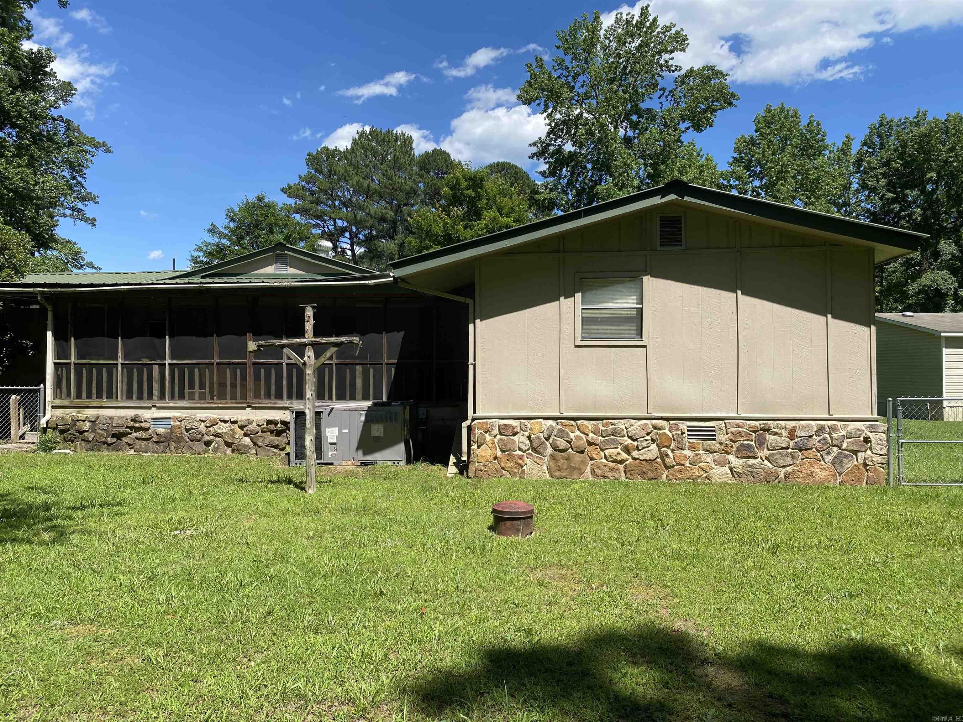 LOBLOLLY ACRES - Residential
