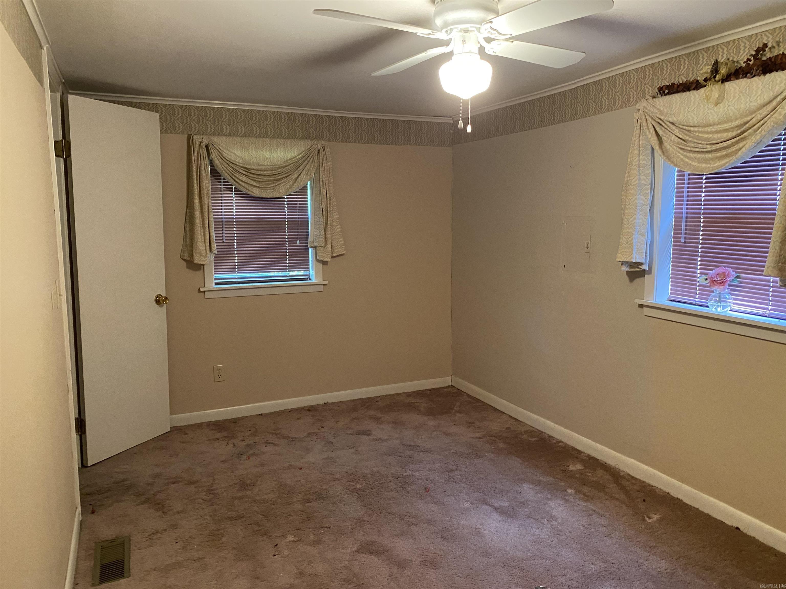 LOBLOLLY ACRES - Residential