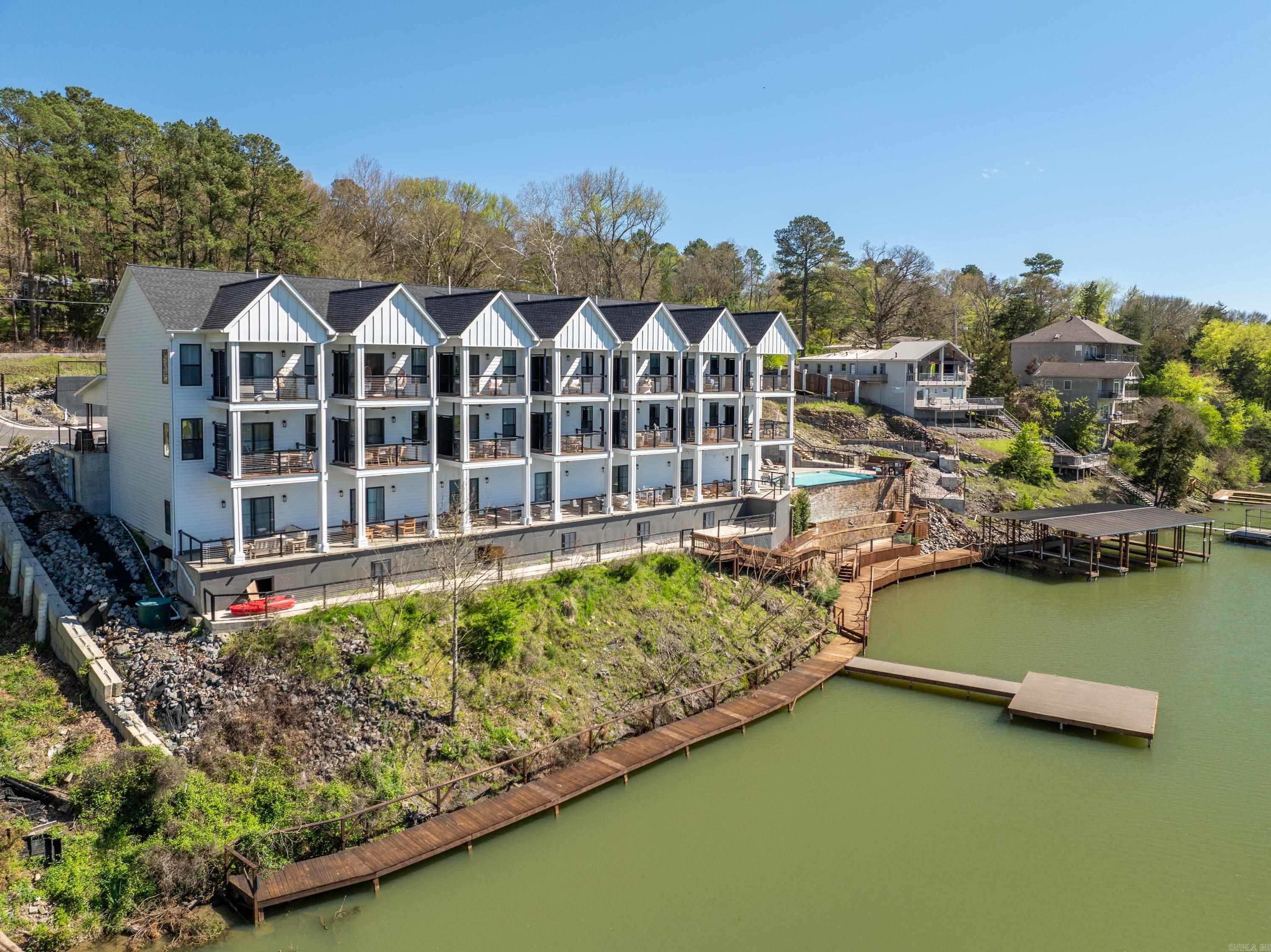 River Bluff - Land