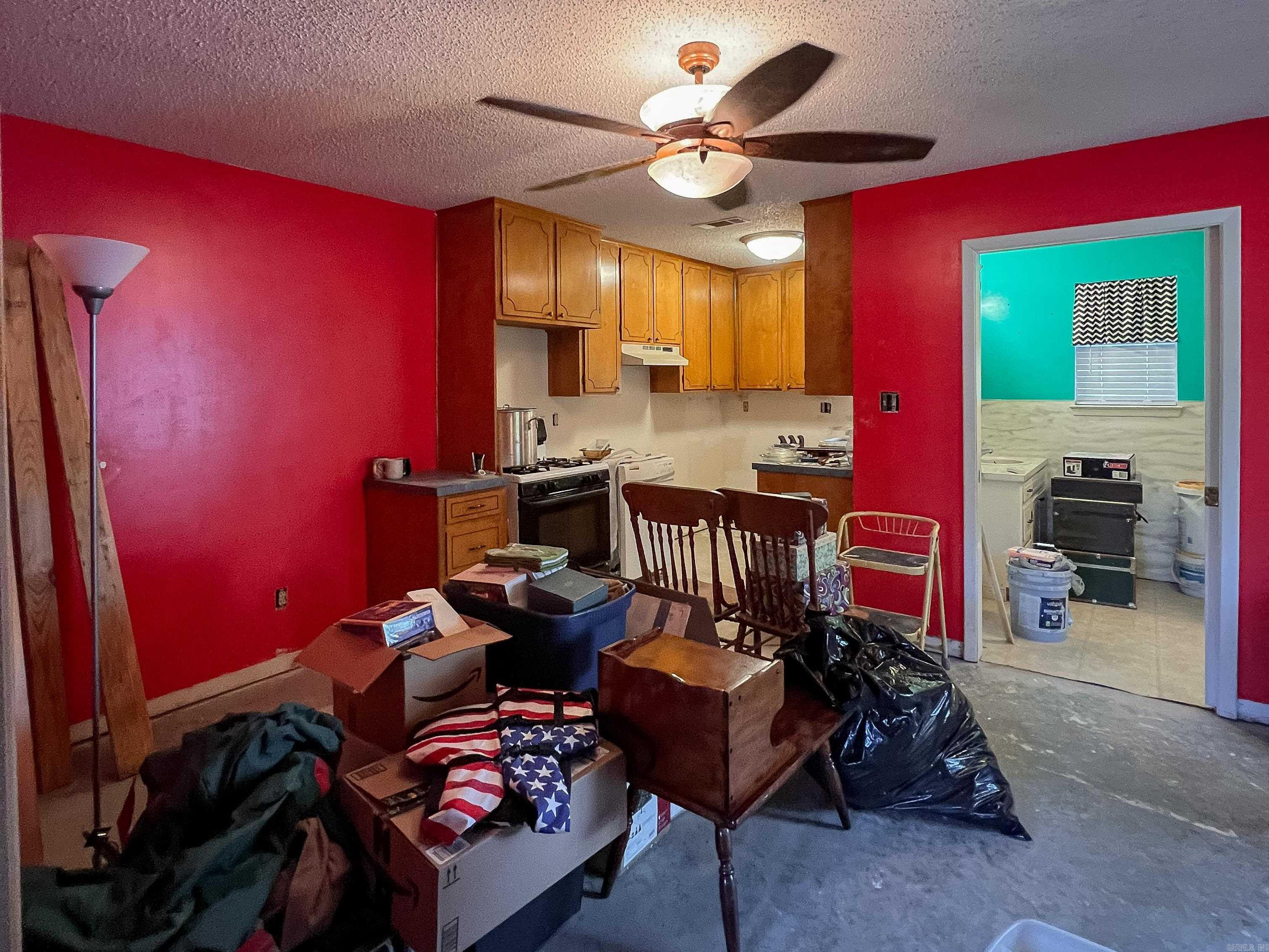 LAKEWOOD - Residential