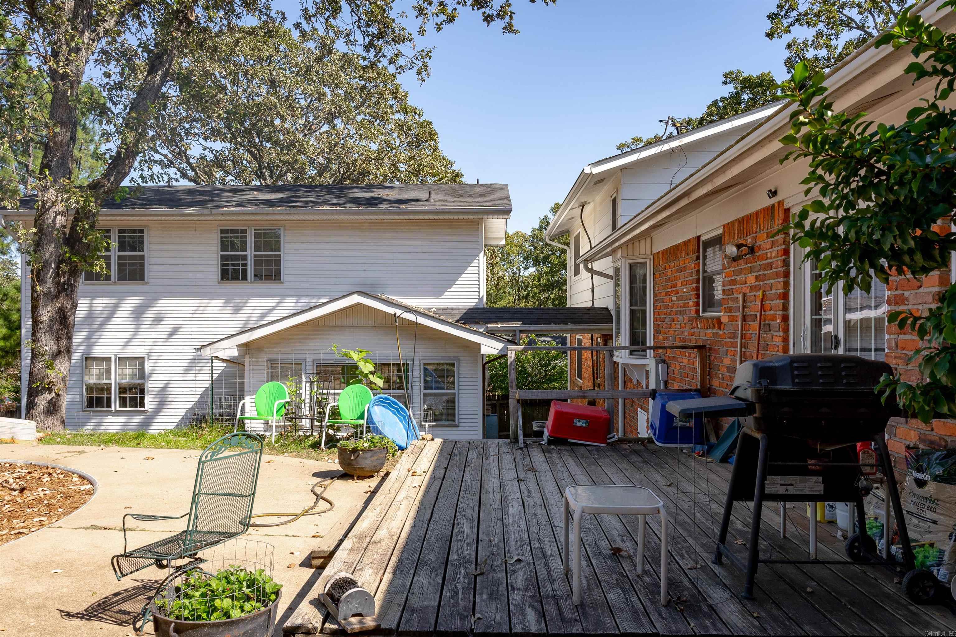 LAKEWOOD - Residential