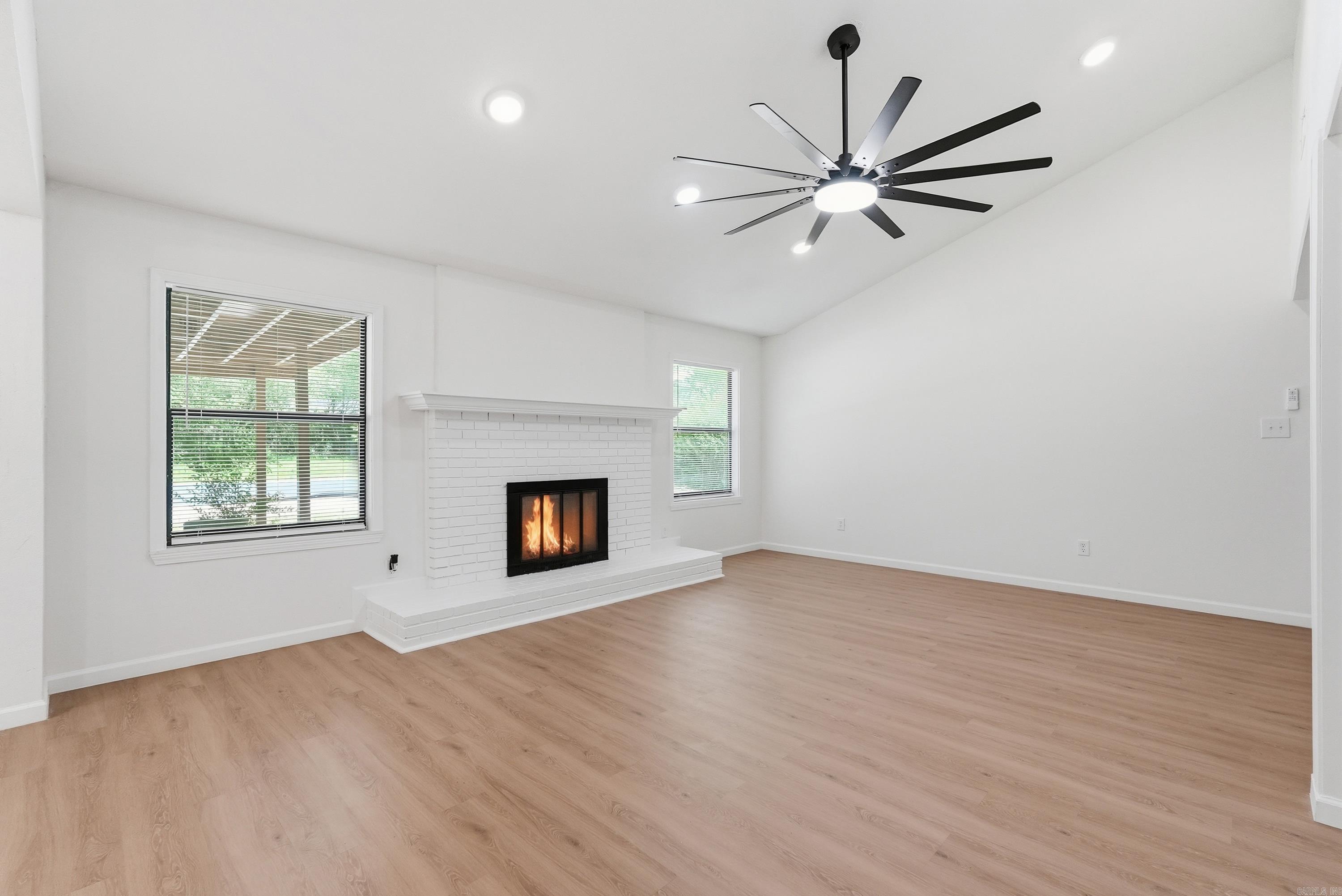 Pine Wood - Residential