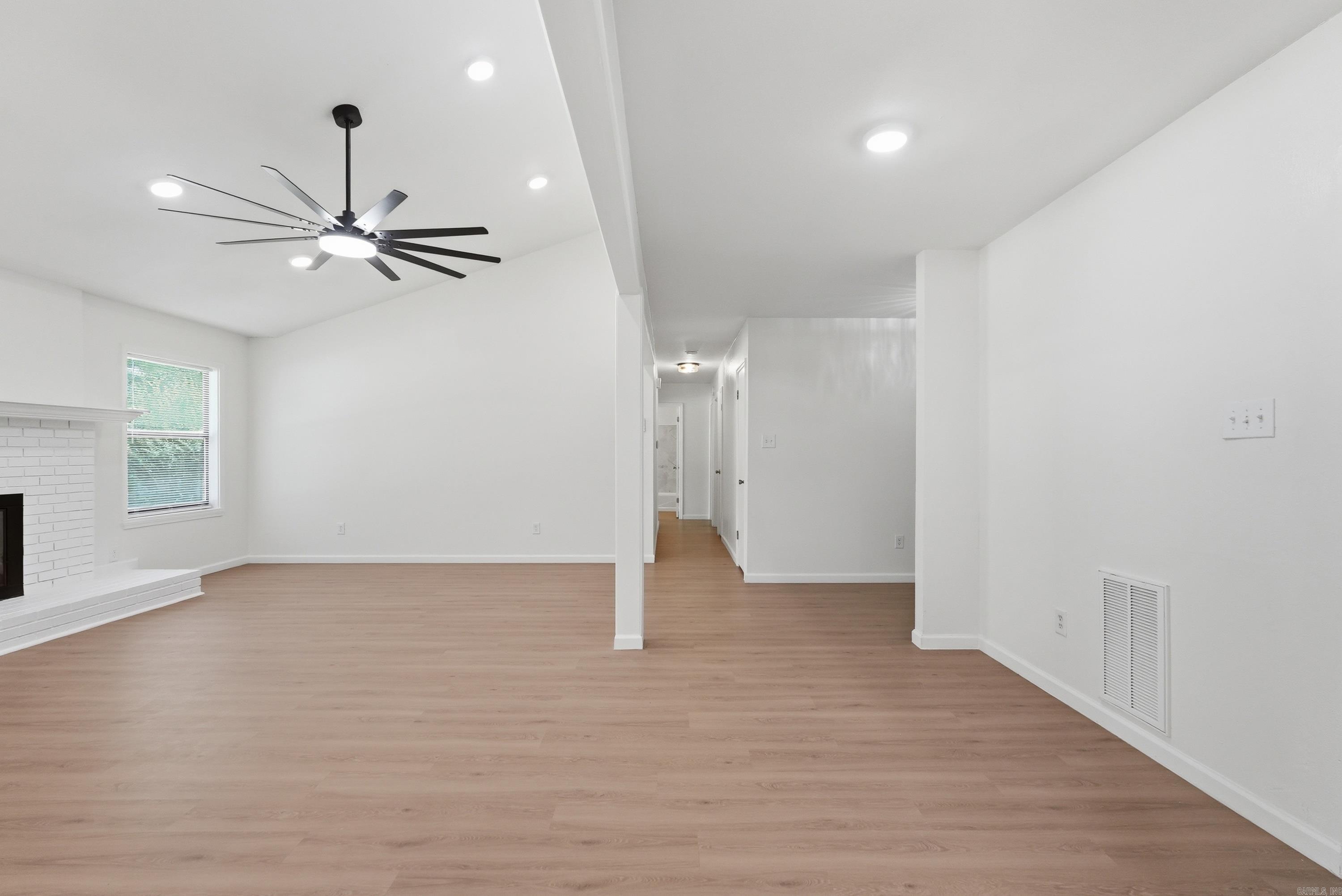 Pine Wood - Residential