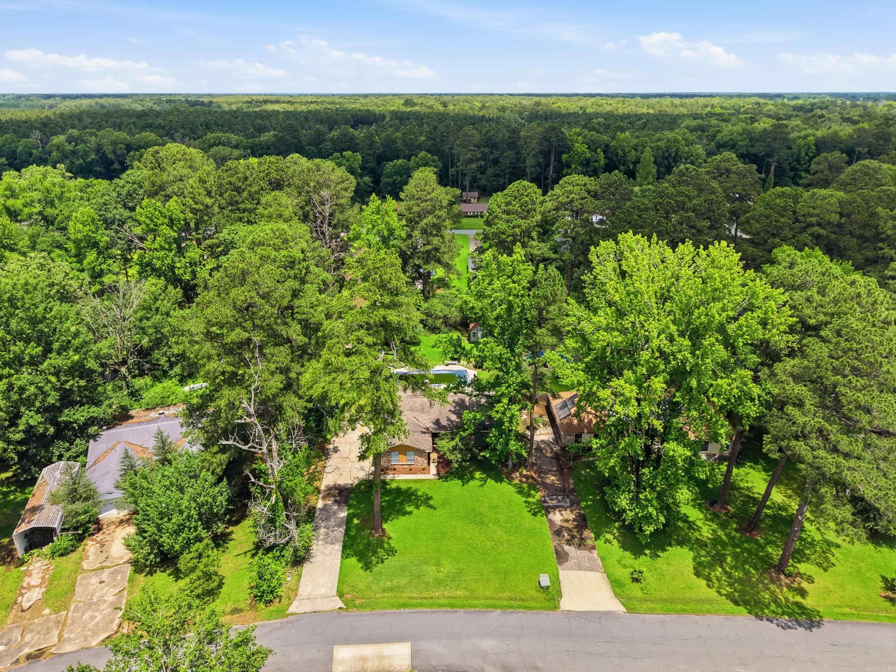 Pine Wood - Residential