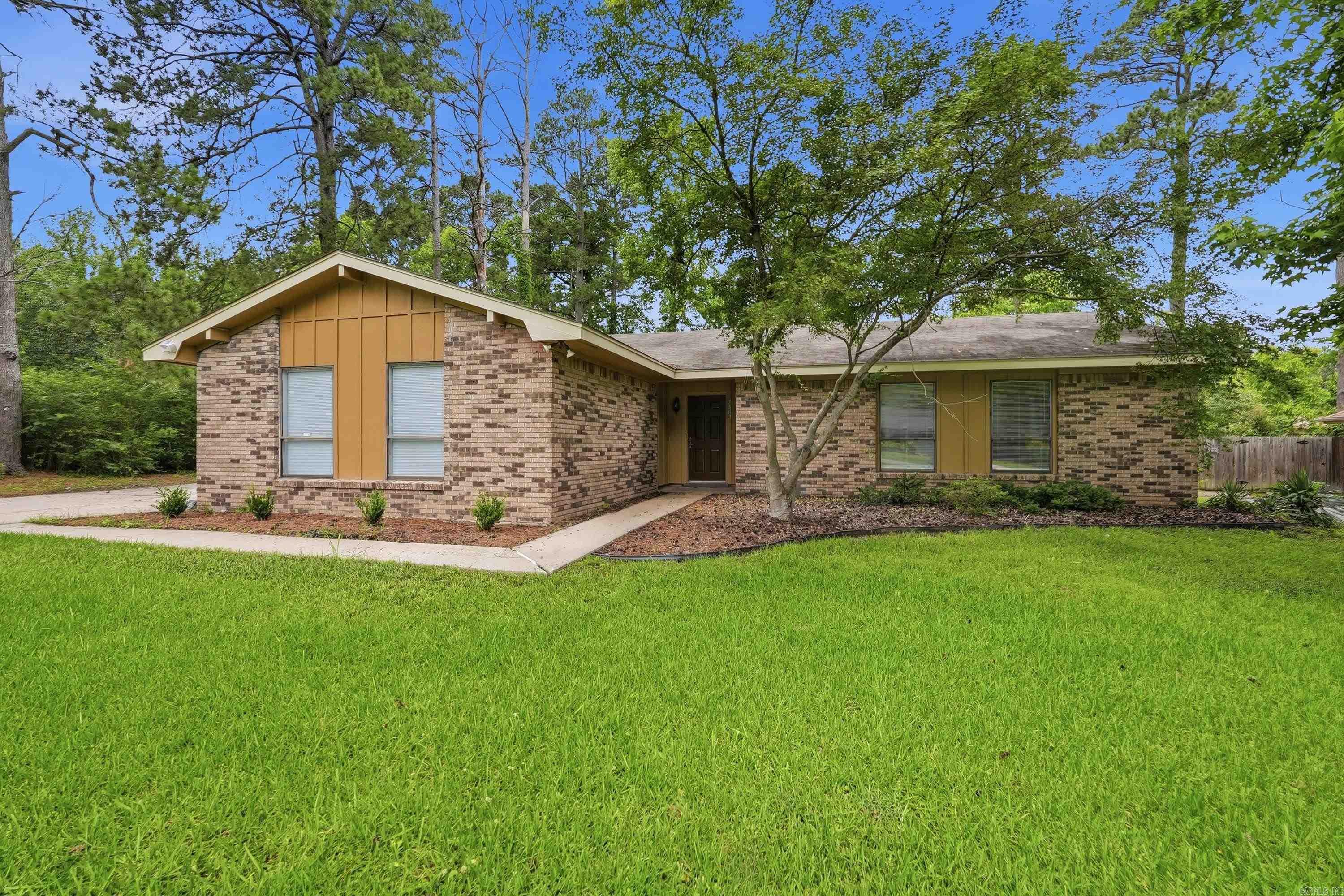 Pine Wood - Residential