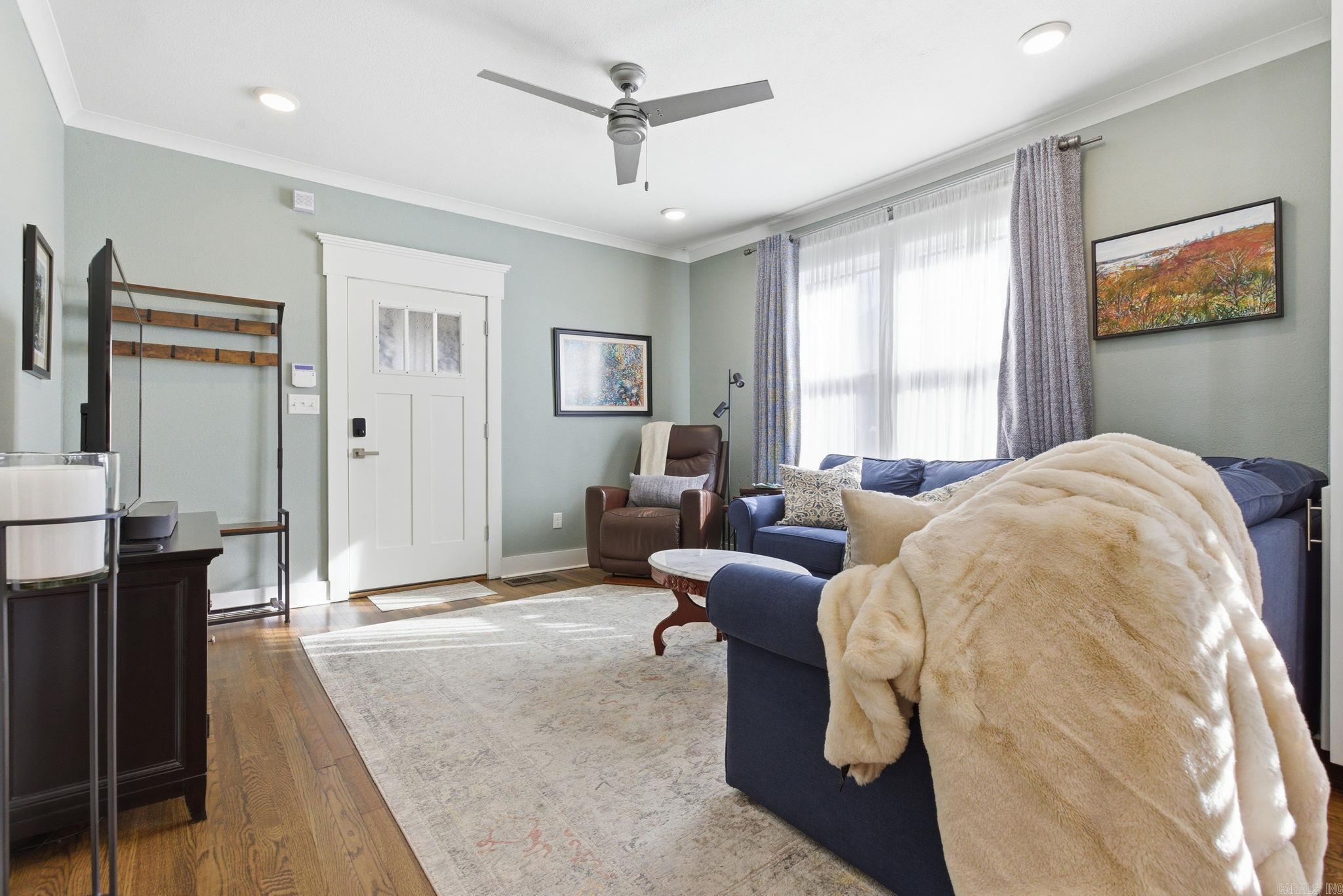 PULASKI HEIGHTS - Residential