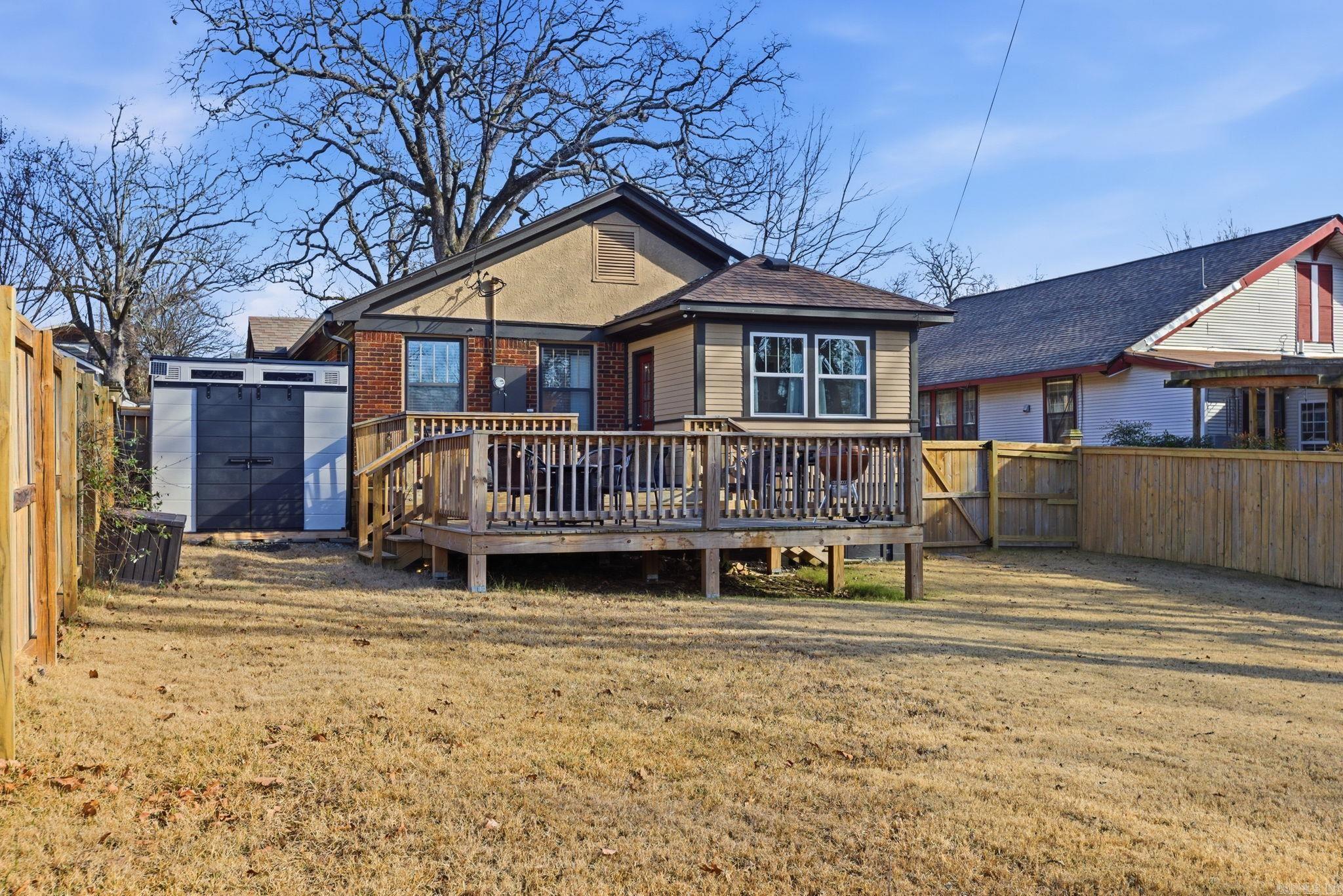 PULASKI HEIGHTS - Residential