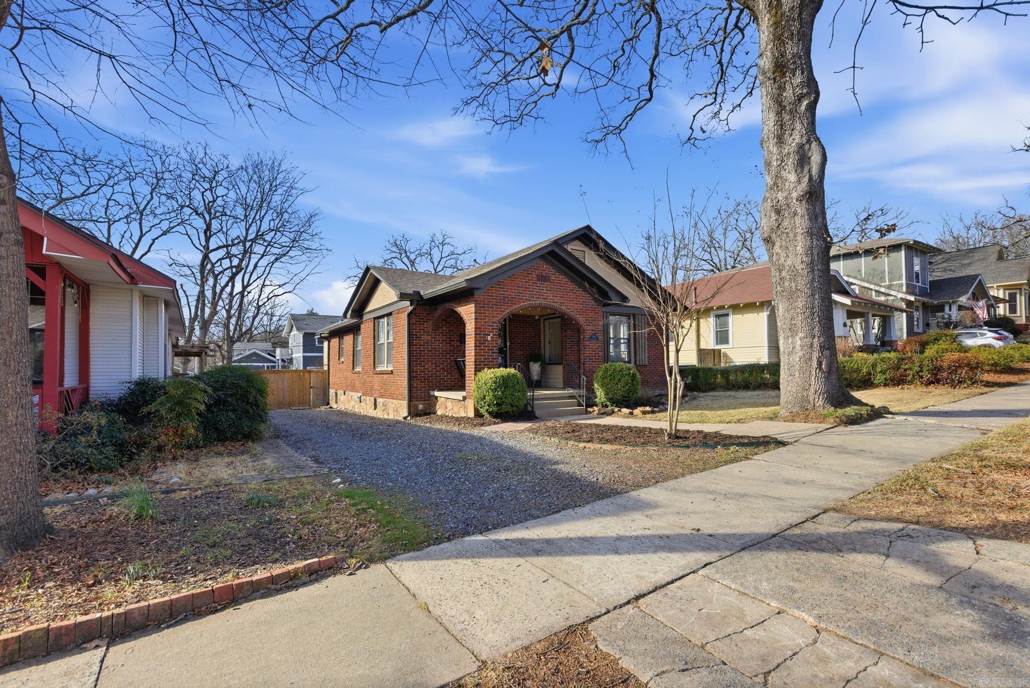 PULASKI HEIGHTS - Residential